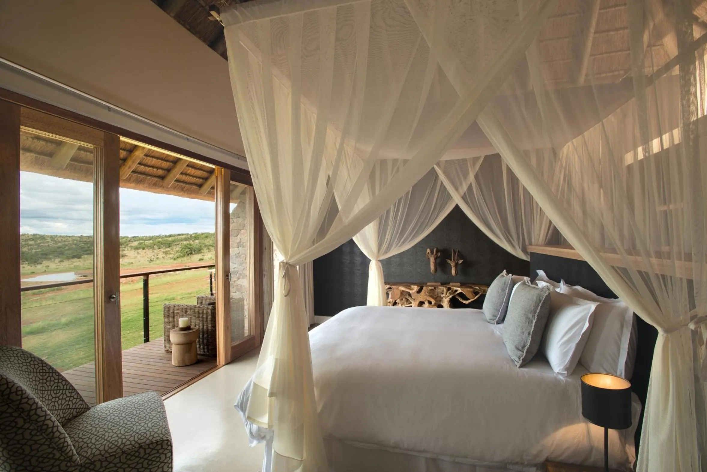 Day, Bed in MHONDORO SAFARI LODGE & VILLA
