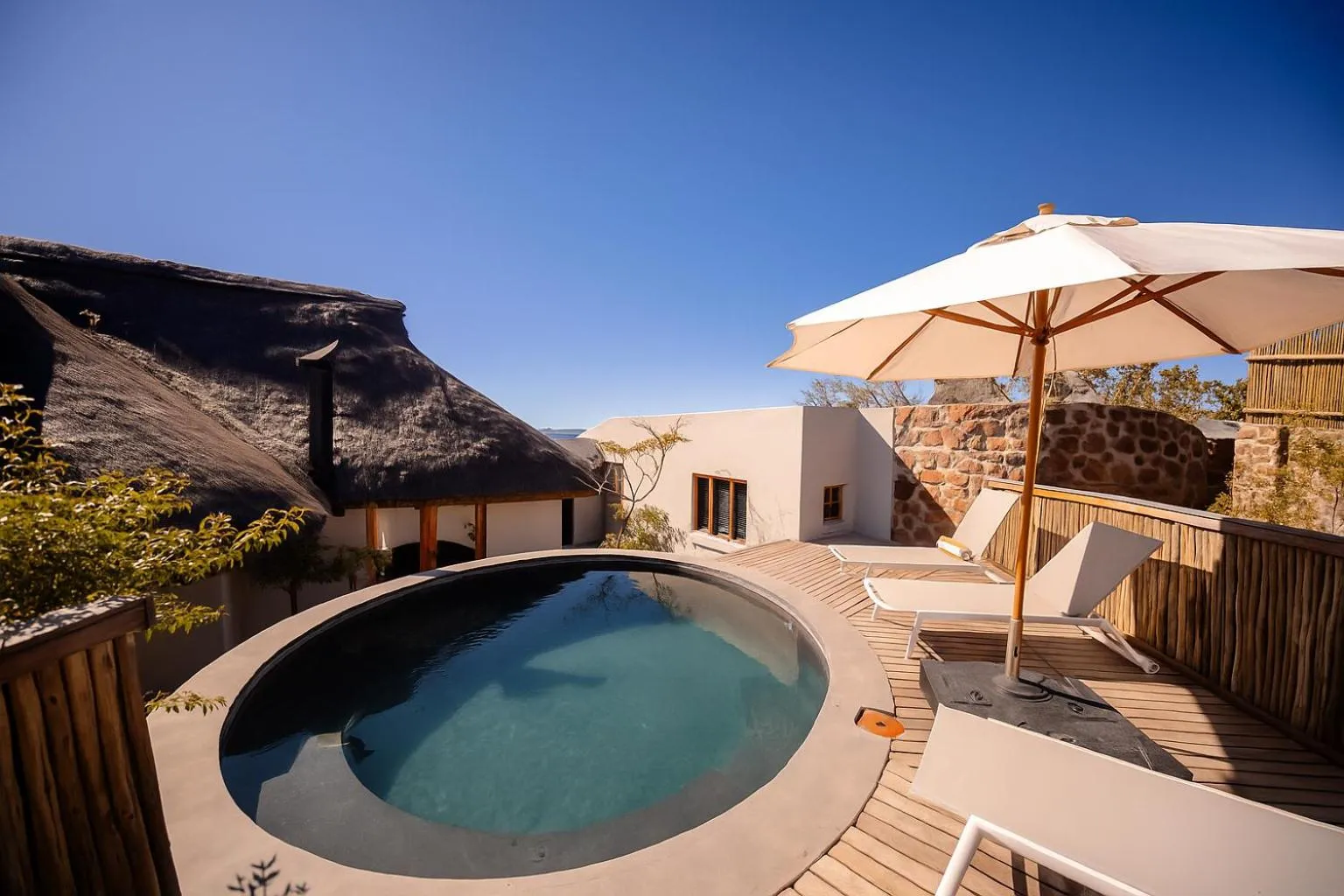 Swimming pool in MHONDORO SAFARI LODGE & VILLA