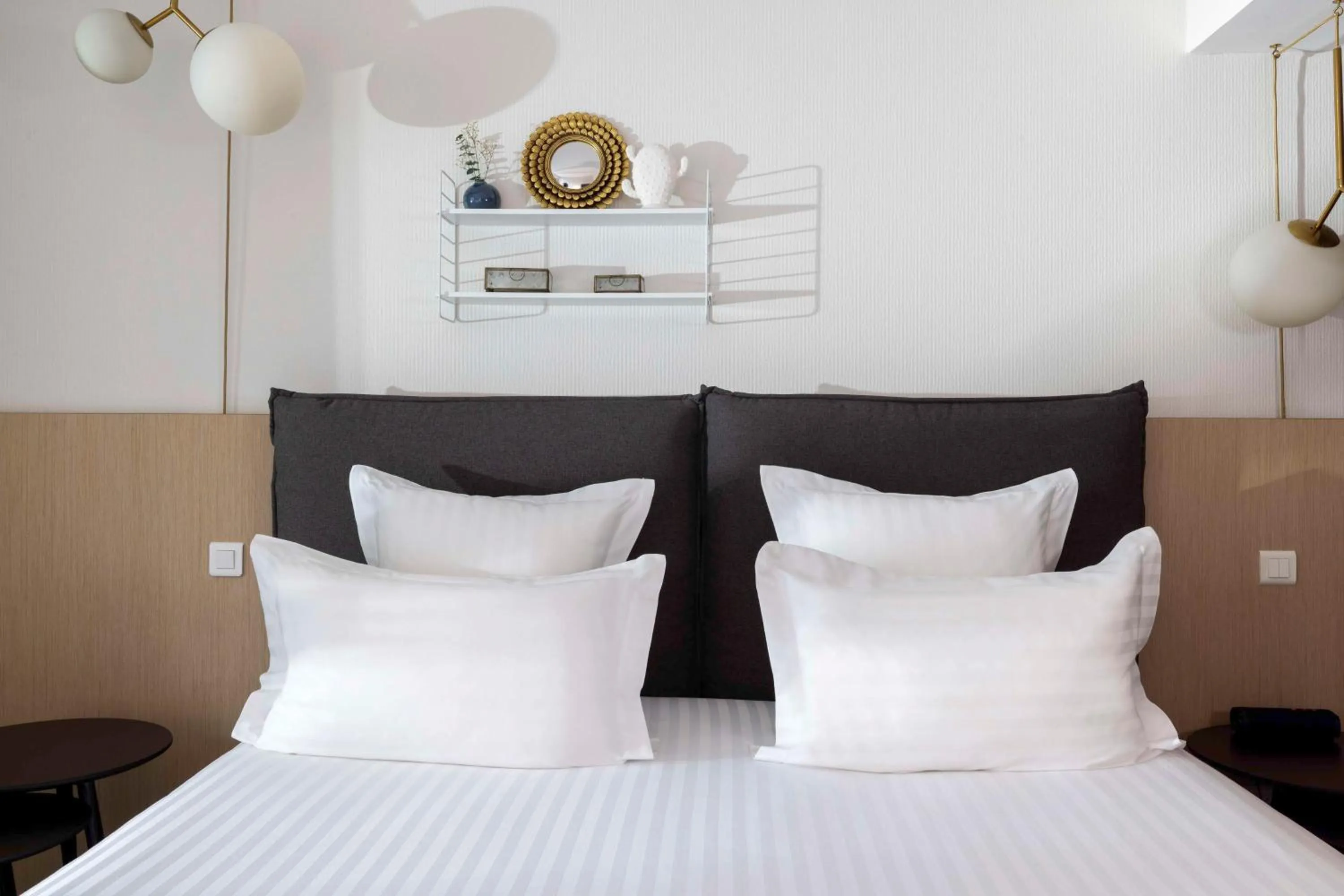 Bedroom, Bed in Best Western Plus Hotel les Rives du Ter