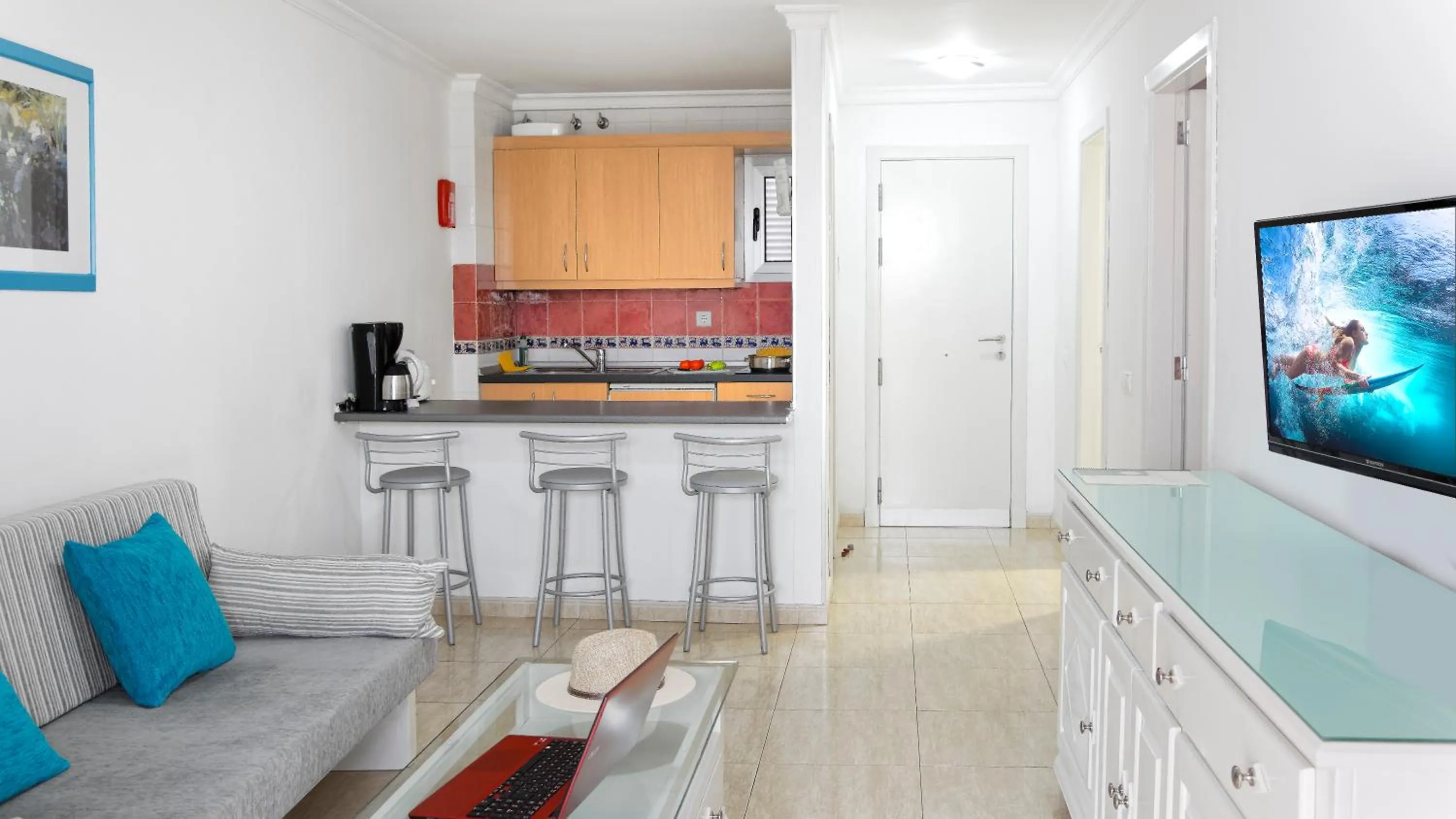 Kitchen or kitchenette in Jacarandas Beach