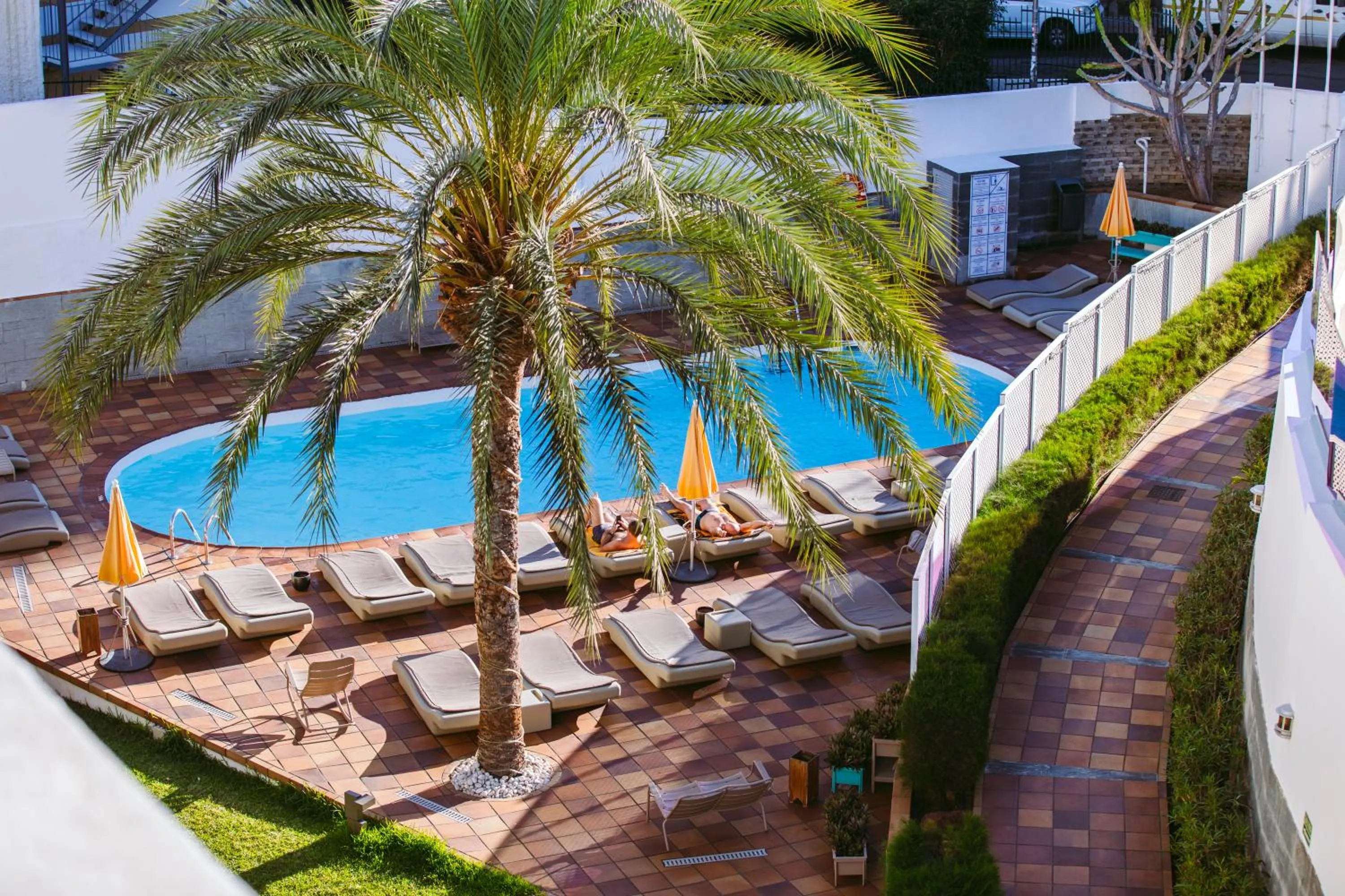 Swimming pool in Jacarandas Beach
