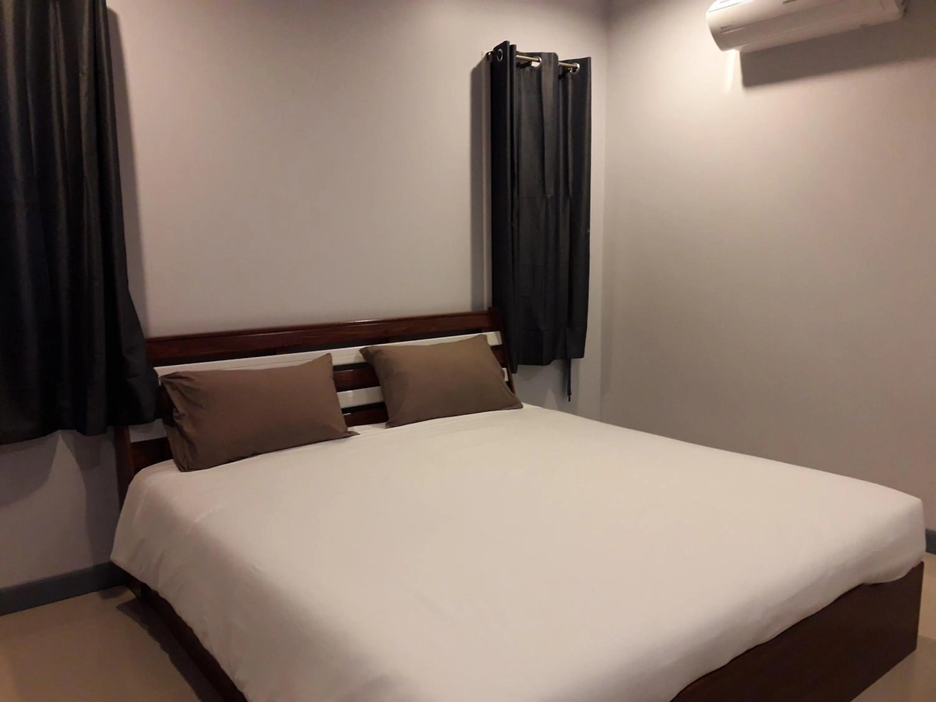 Bed in Numhom Resort