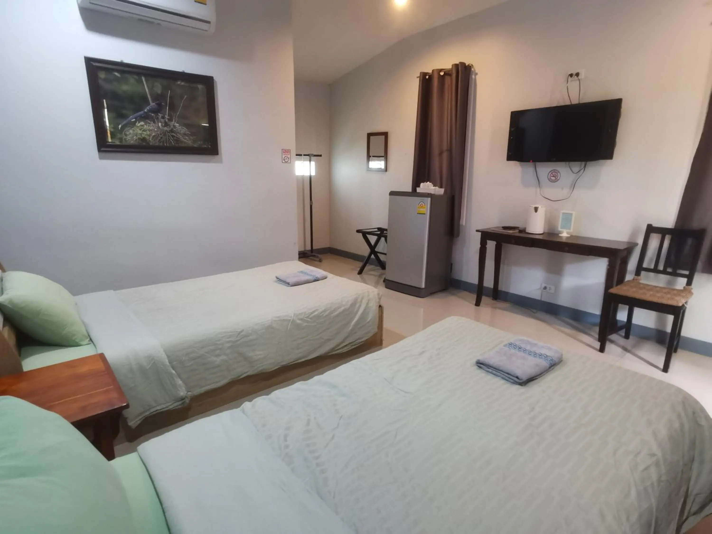 Photo of the whole room, Bed in Numhom Resort