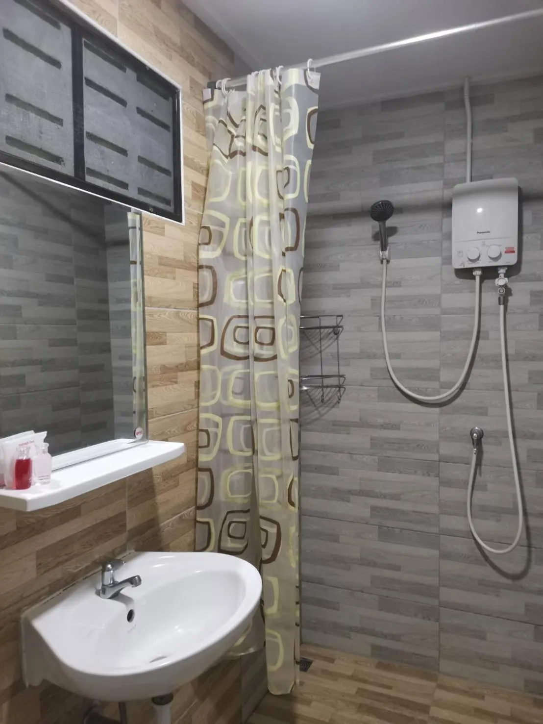 Shower in Numhom Resort