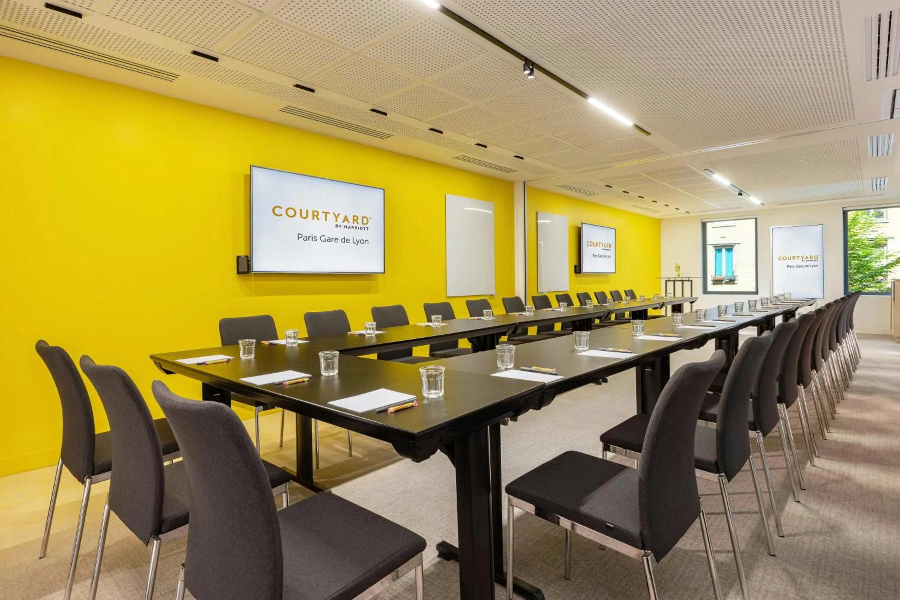 Meeting/conference room in Courtyard by Marriott Paris Gare de Lyon