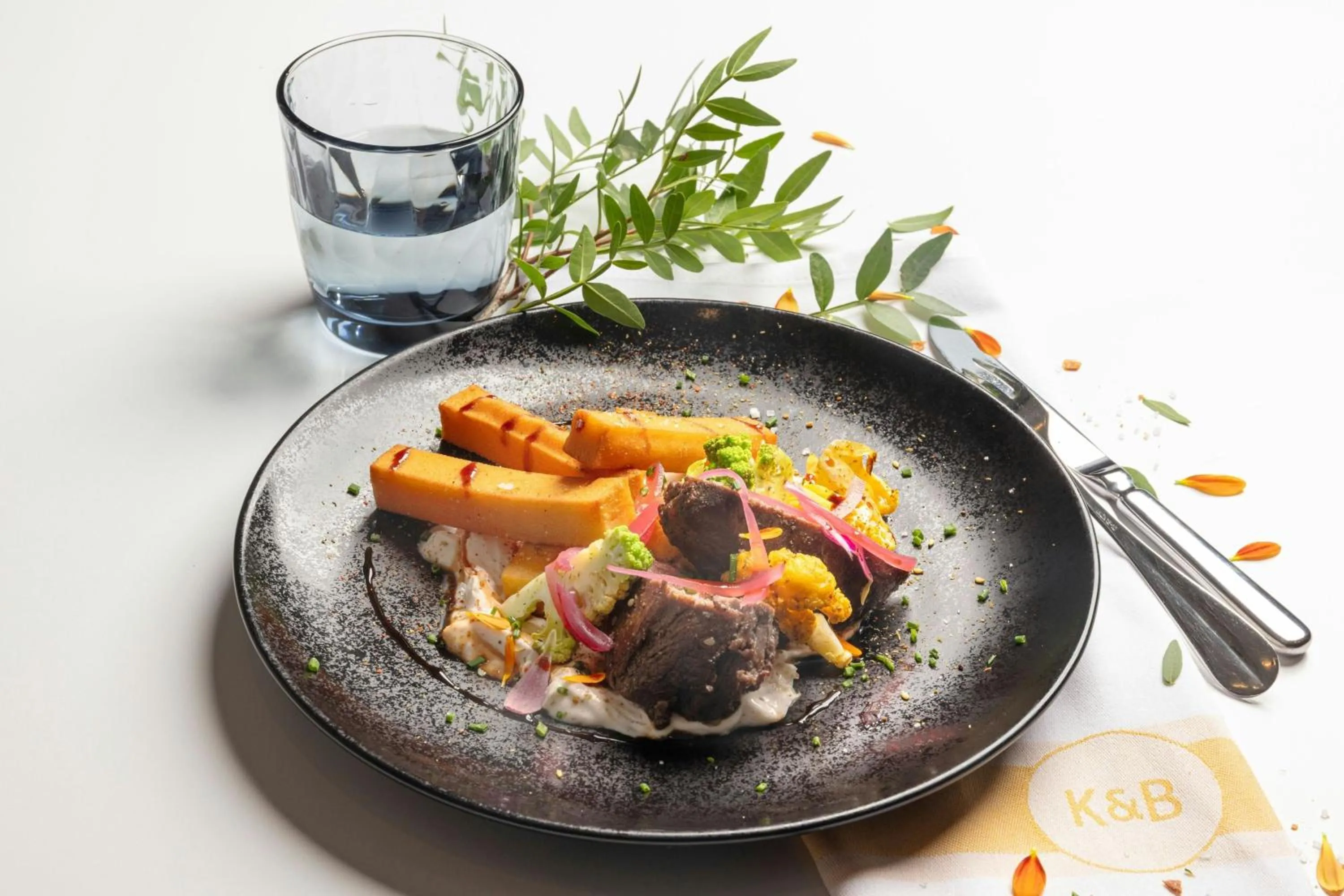 Restaurant/places to eat in Courtyard by Marriott Paris Gare de Lyon