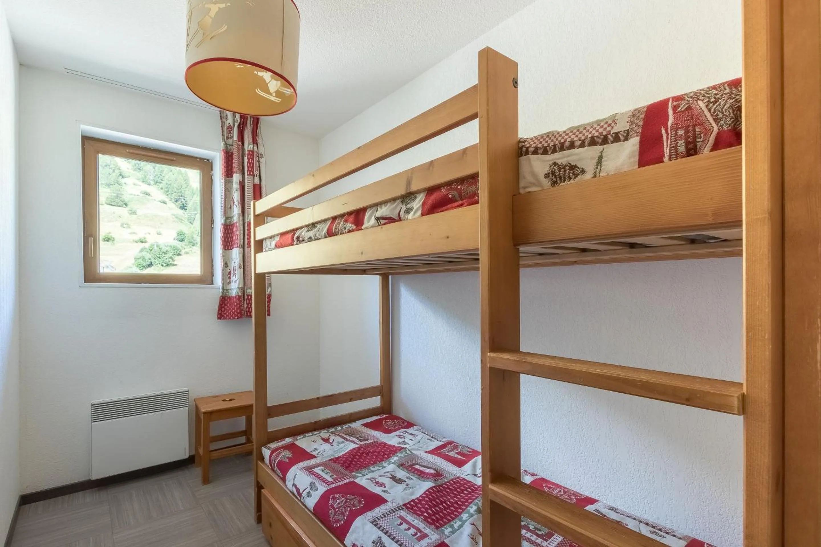 Bed in Résidence Odalys Pra Sainte Marie