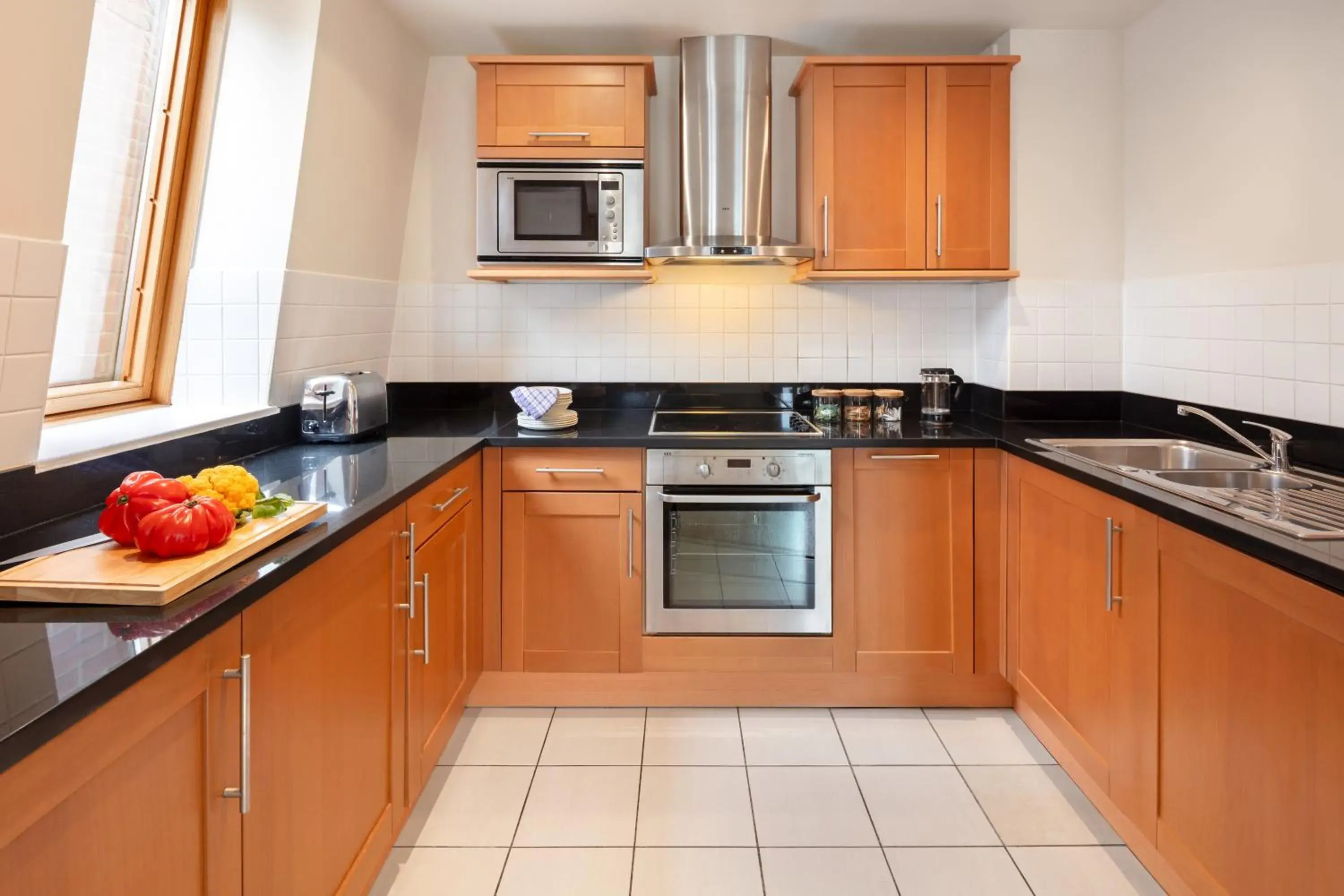 Kitchen or kitchenette in Marlin Apartments London City - Queen Street Kitchen or kitchenette in Marlin Apartments London City - Queen Street