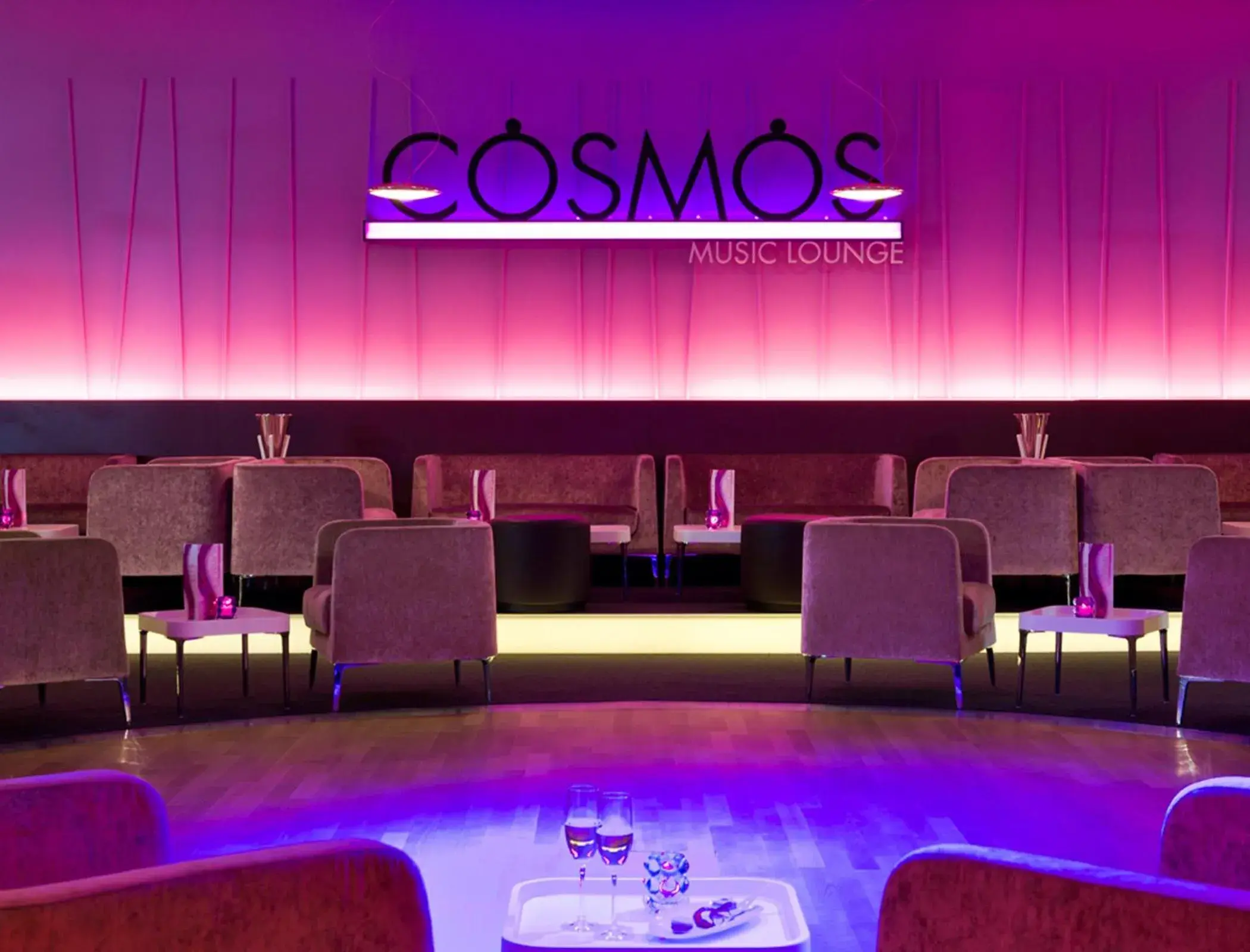 Lounge or bar in Hôtel Barrière Ribeauvillé Lounge or bar in Hôtel Barrière Ribeauvillé