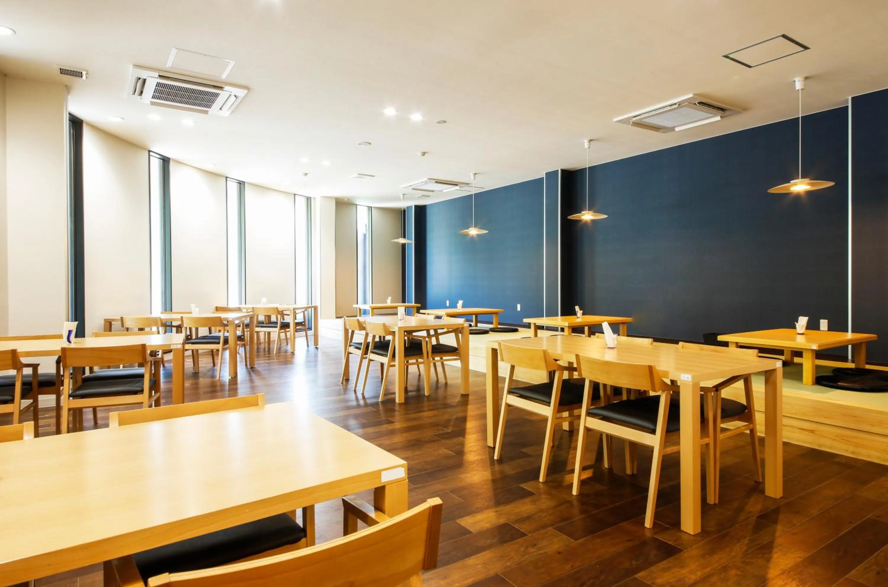 Restaurant/places to eat in Blue Villa Anabuki