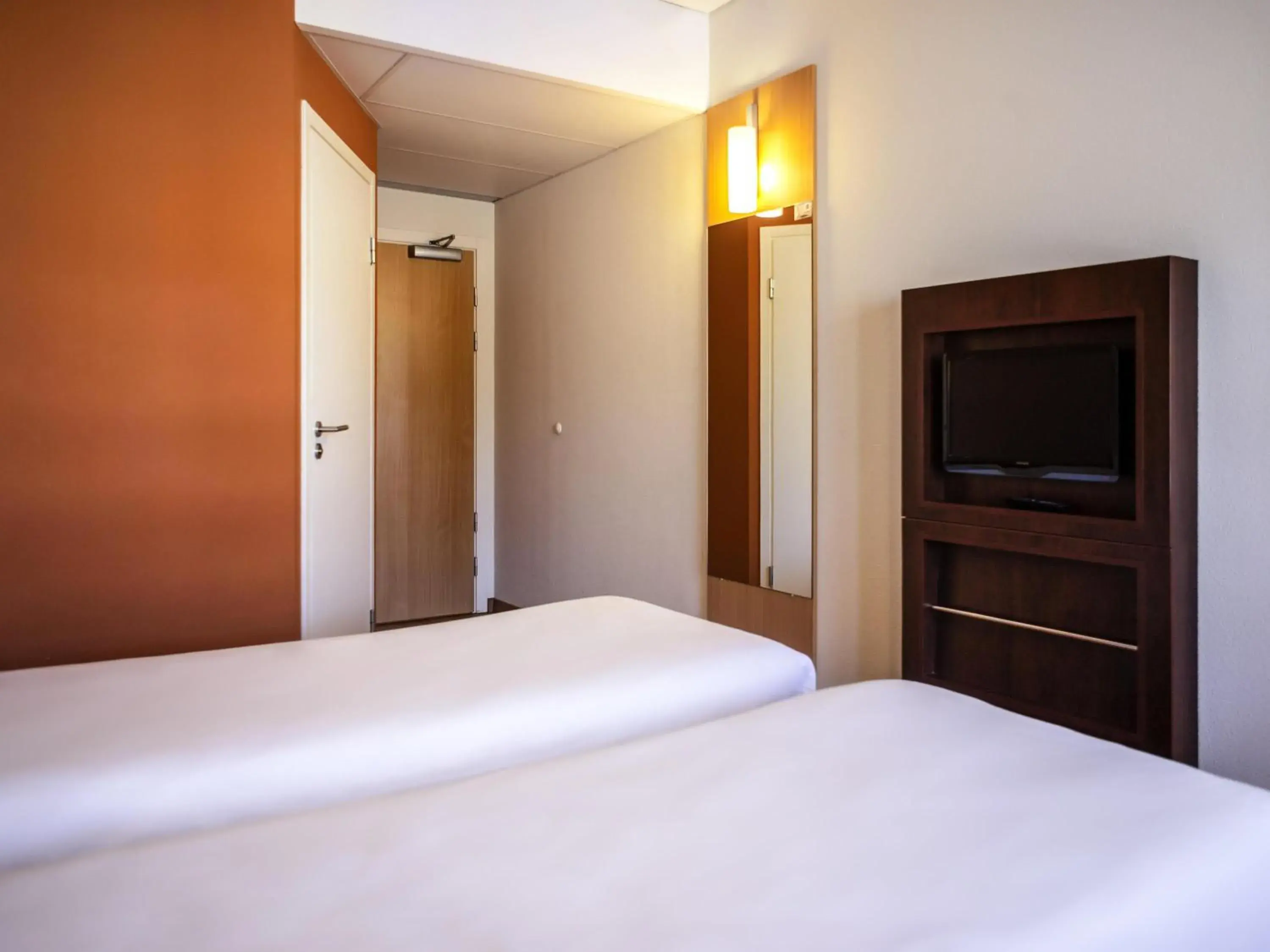 Standard Twin Room in Ibis Kaunas Centre Standard Twin Room in Ibis Kaunas Centre