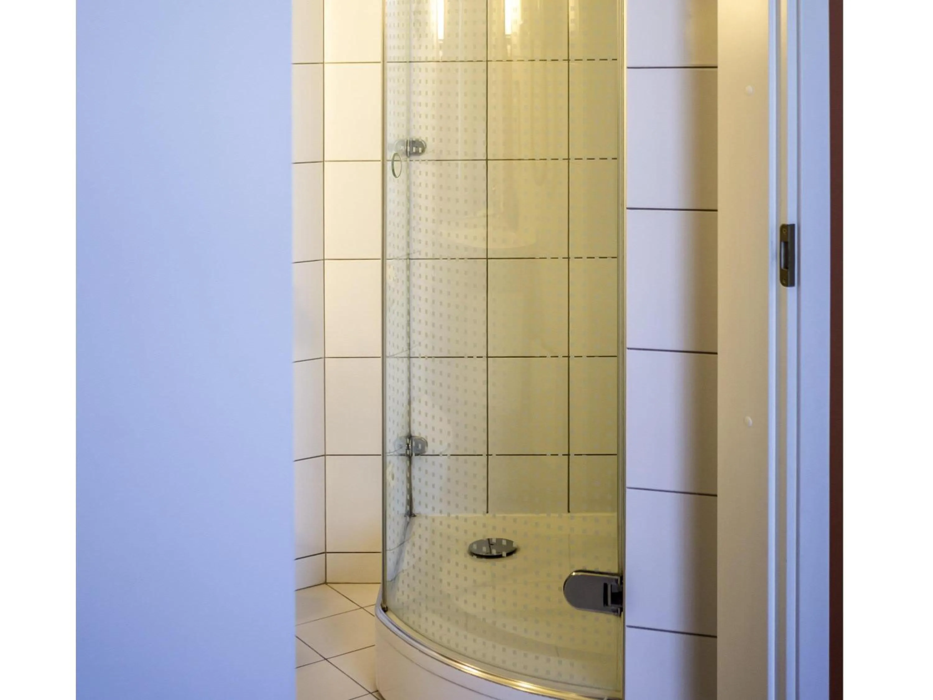 Bedroom in Ibis Kaunas Centre