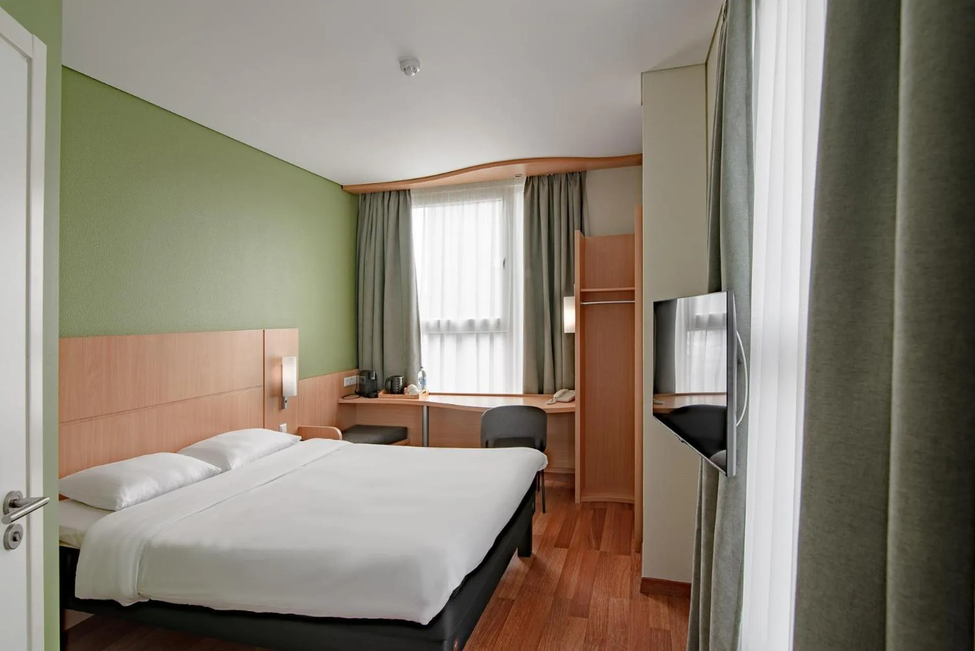 Bed in Ibis Kaunas Centre