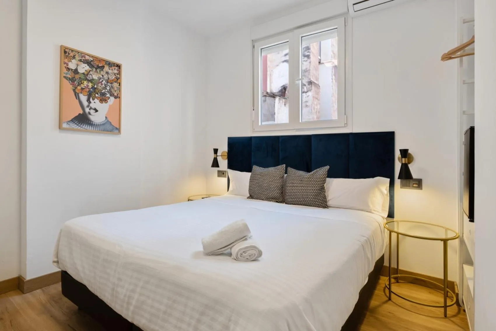 Bed in Malaga City Suites