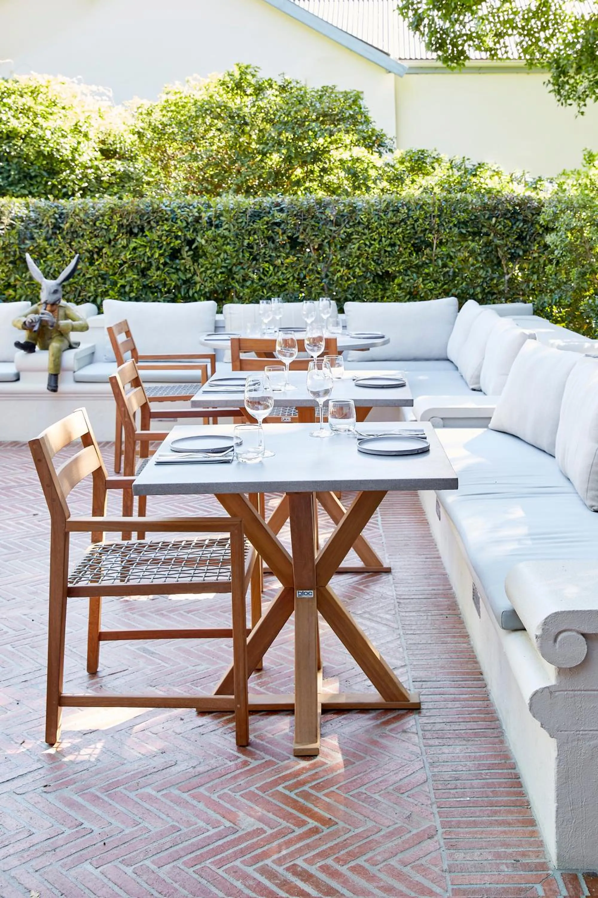 Restaurant/places to eat in Le Quartier Francais