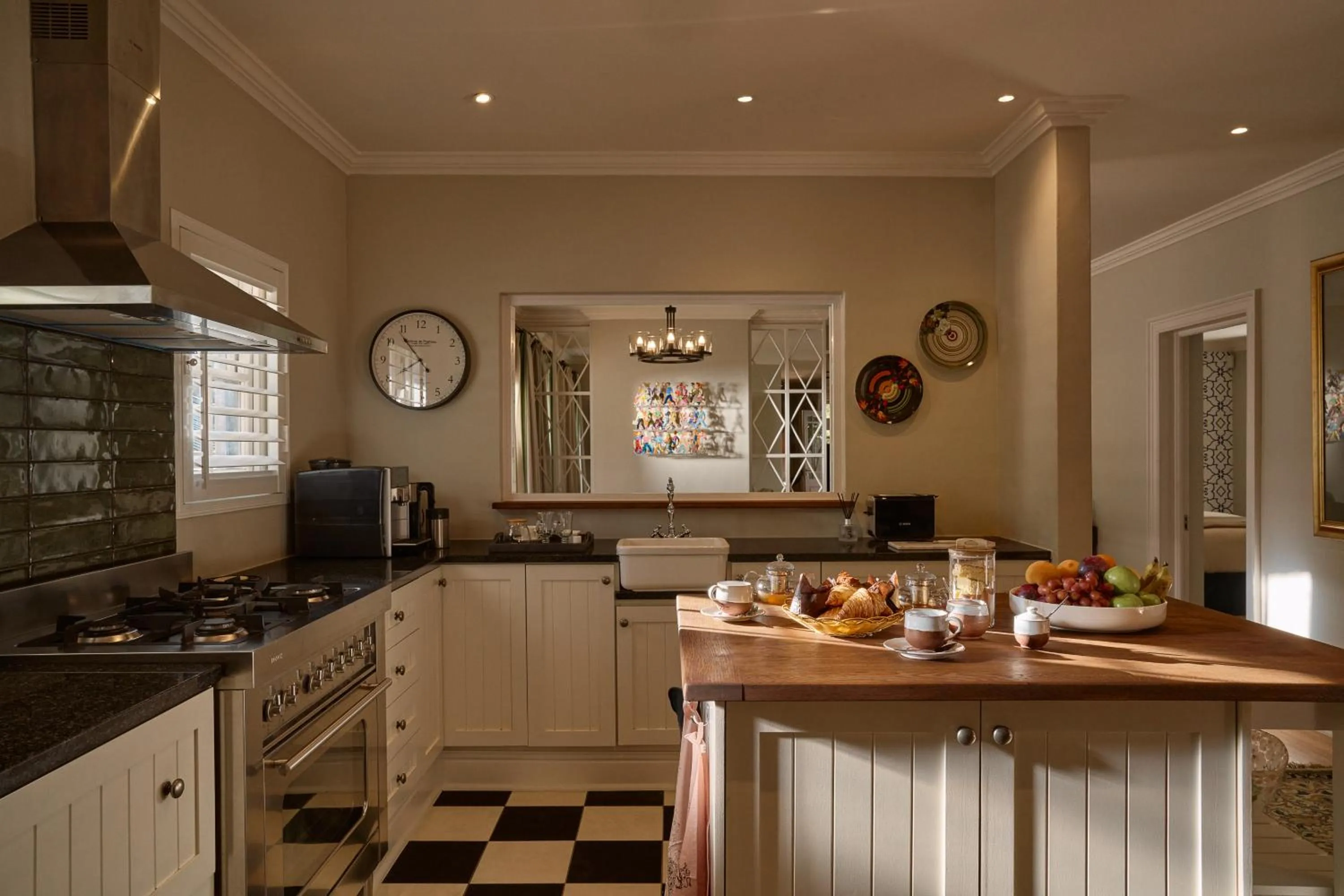 Kitchen or kitchenette in Le Quartier Francais