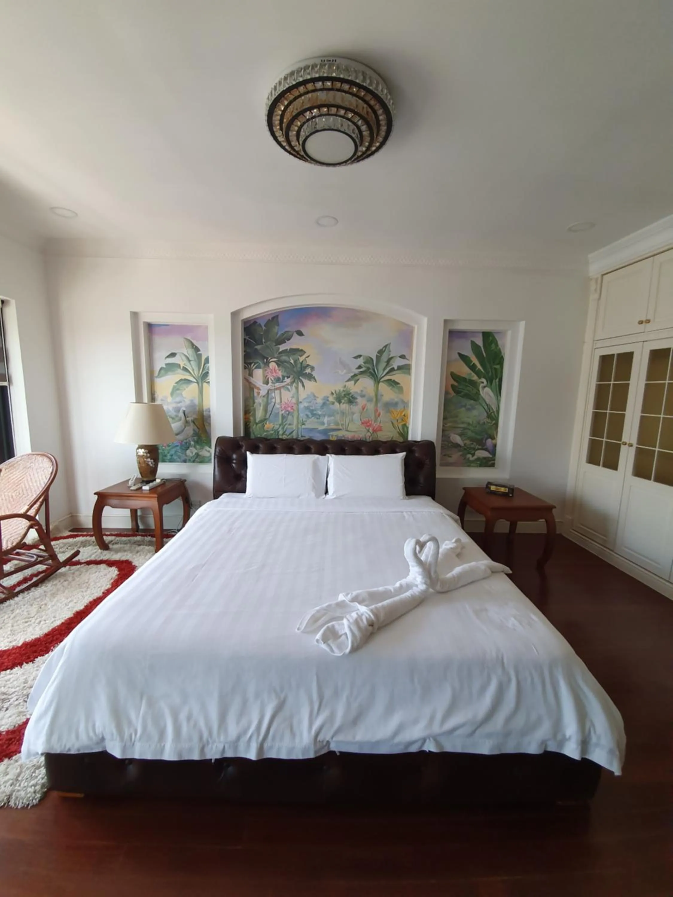 Marina Court Luxury Penthouse