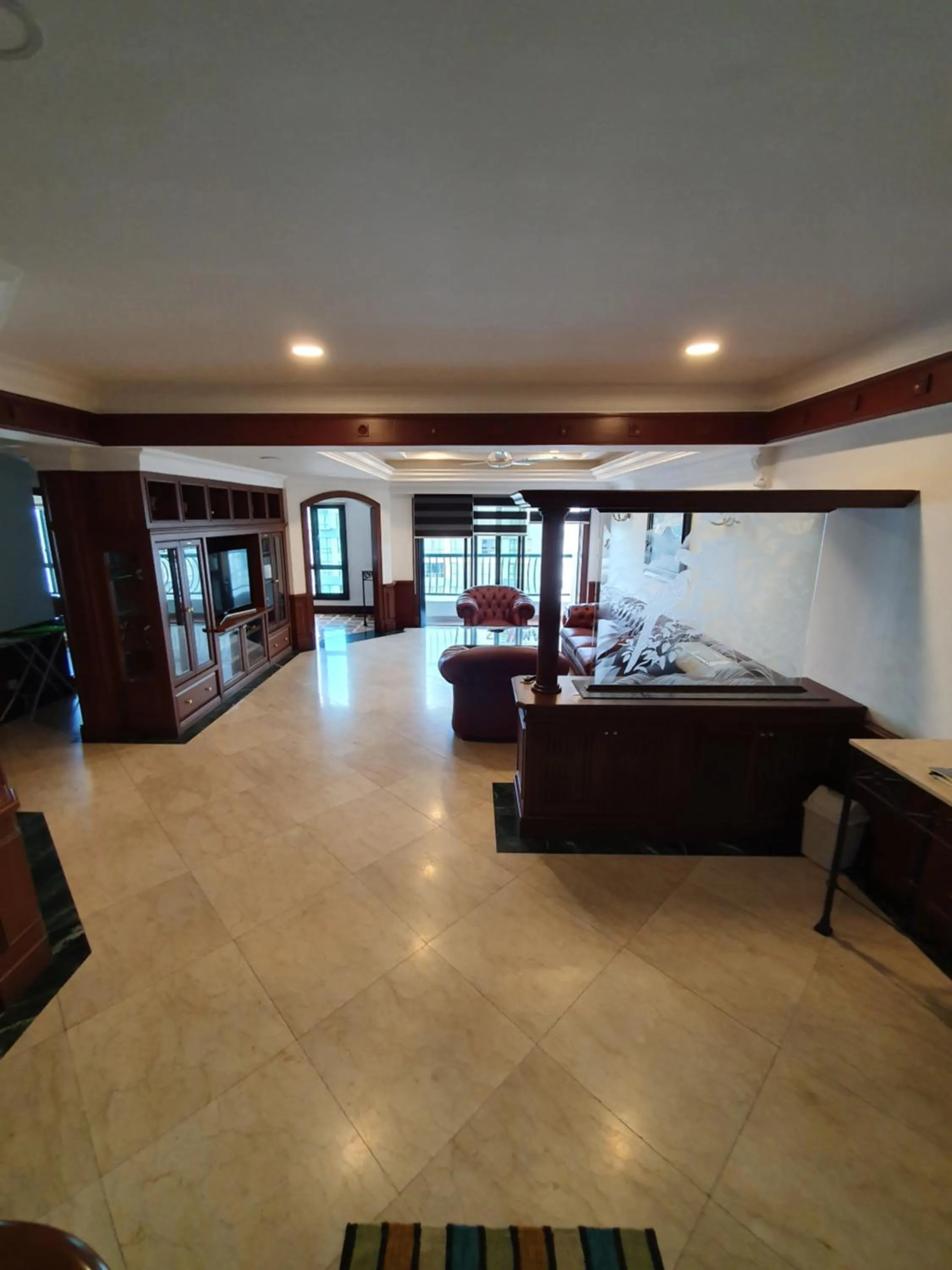 Marina Court Luxury Penthouse