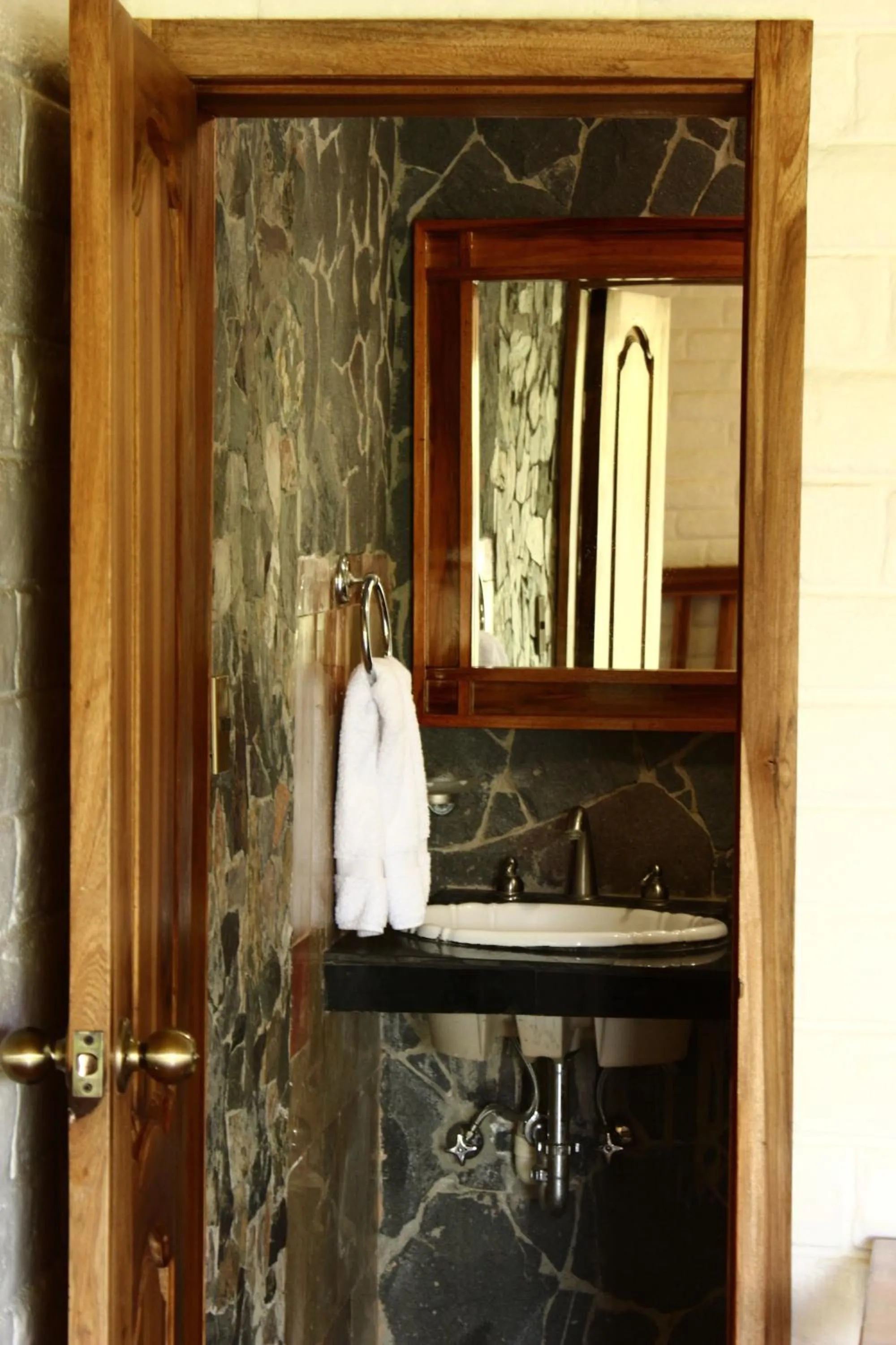 Bathroom in Hosteria Cananvalle