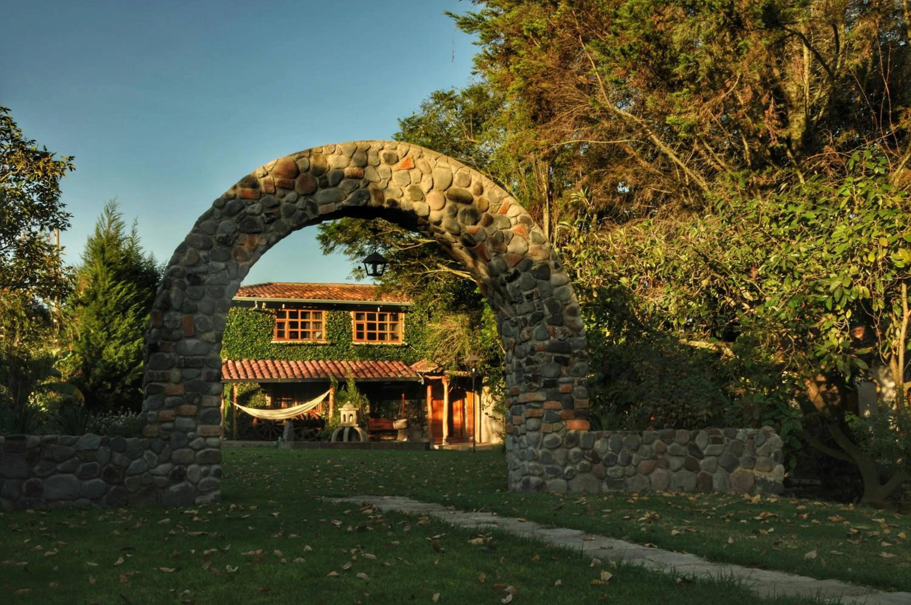 Facade/entrance in Hosteria Cananvalle