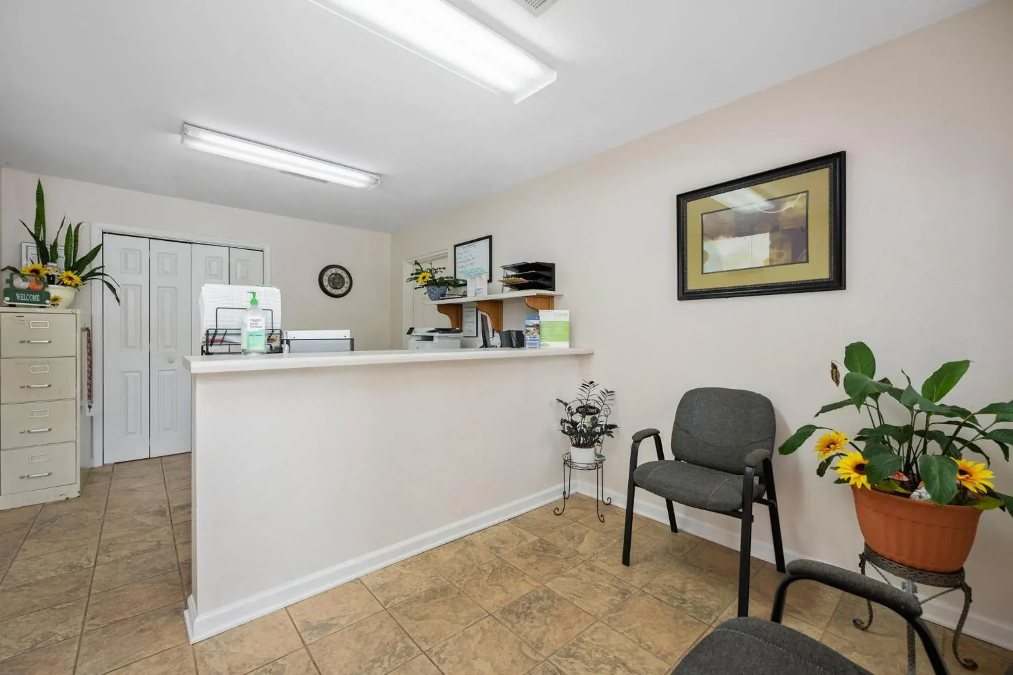 Lobby or reception in Affordable Suites Conover / Hickory Lobby or reception in Affordable Suites Conover / Hickory