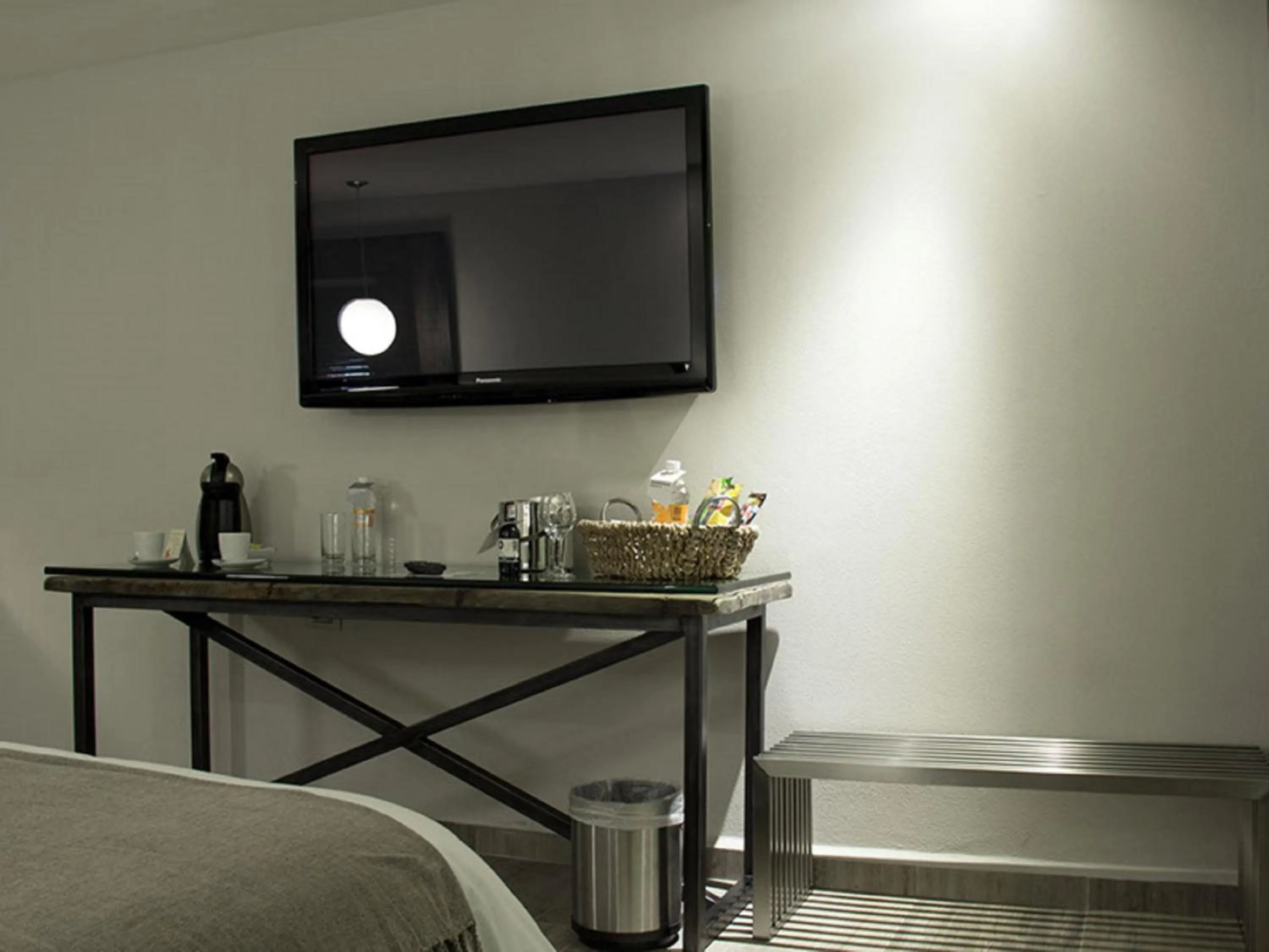 TV and multimedia in NEhotel Nueva Estancia