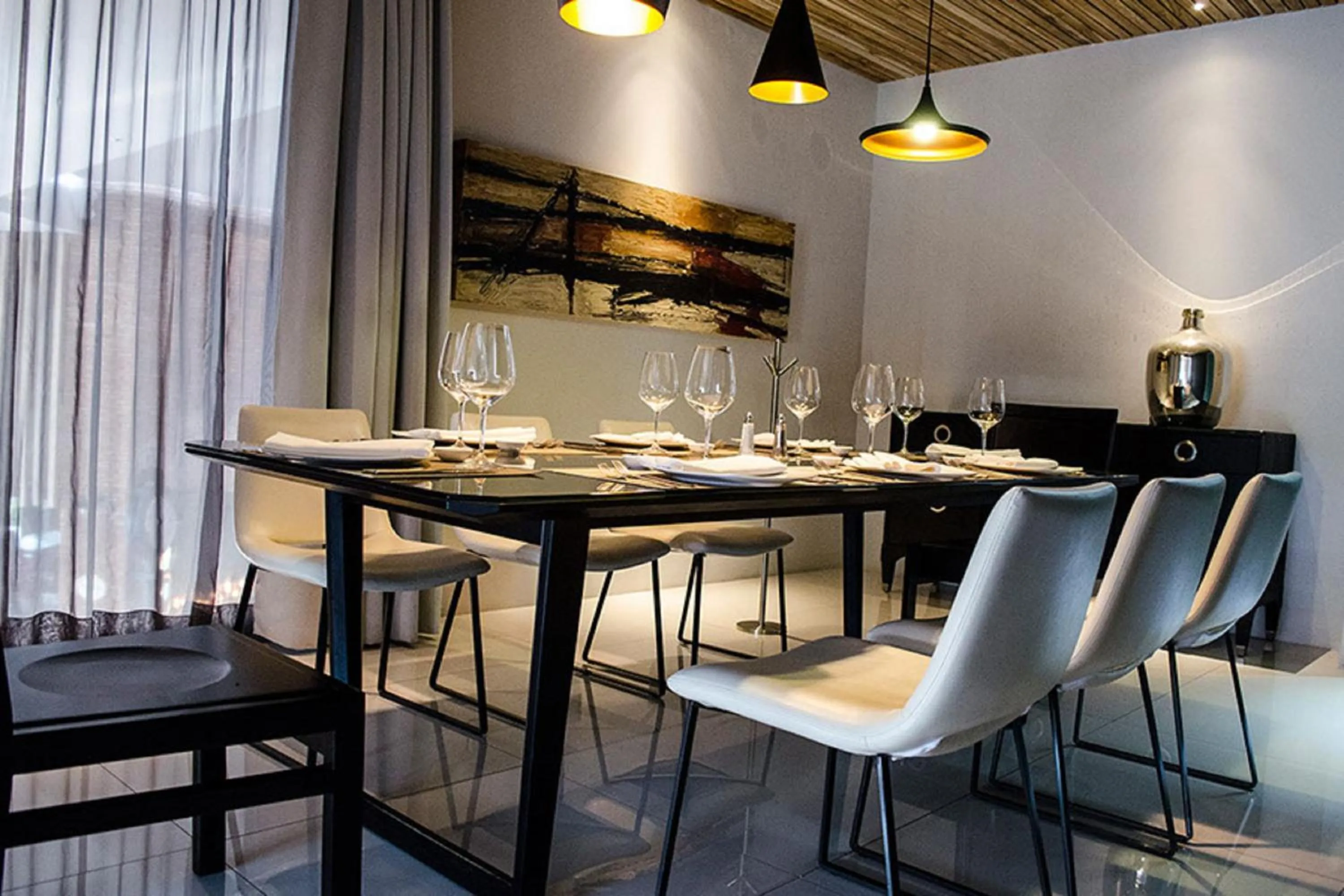 Restaurant/places to eat in NEhotel Nueva Estancia