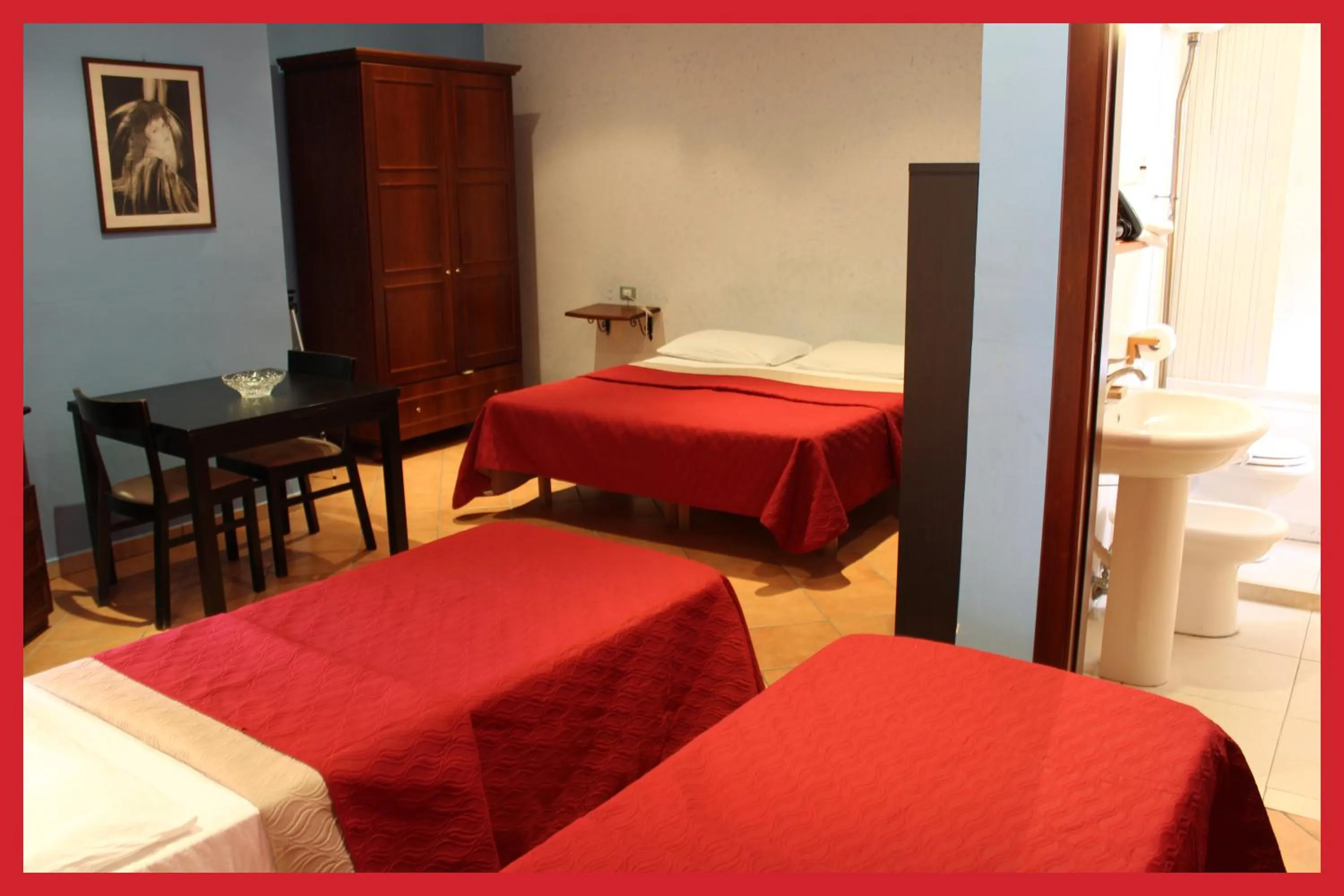 Bedroom, Bed in B&B La Storia Di Napoli