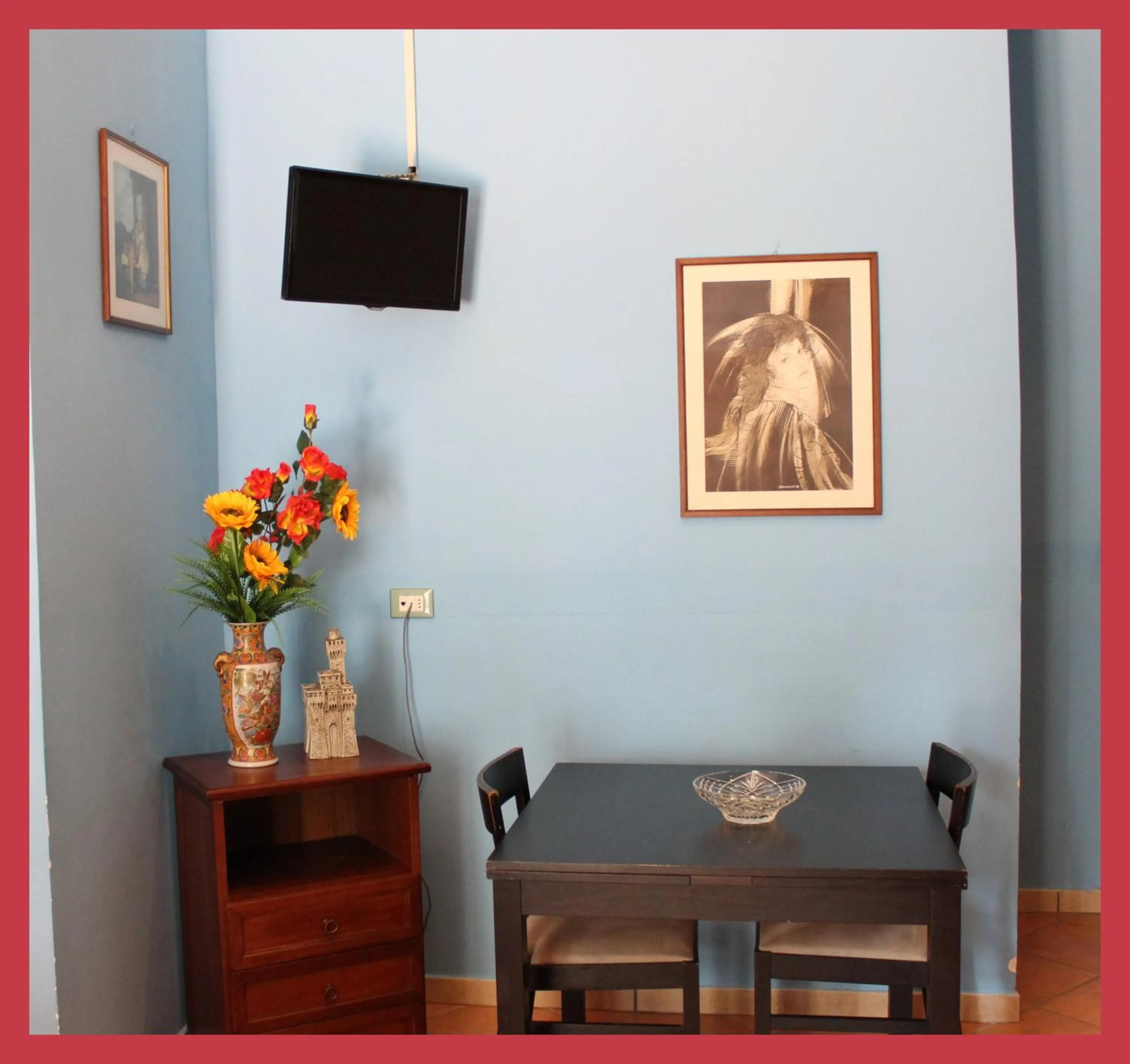 Photo of the whole room in B&B La Storia Di Napoli