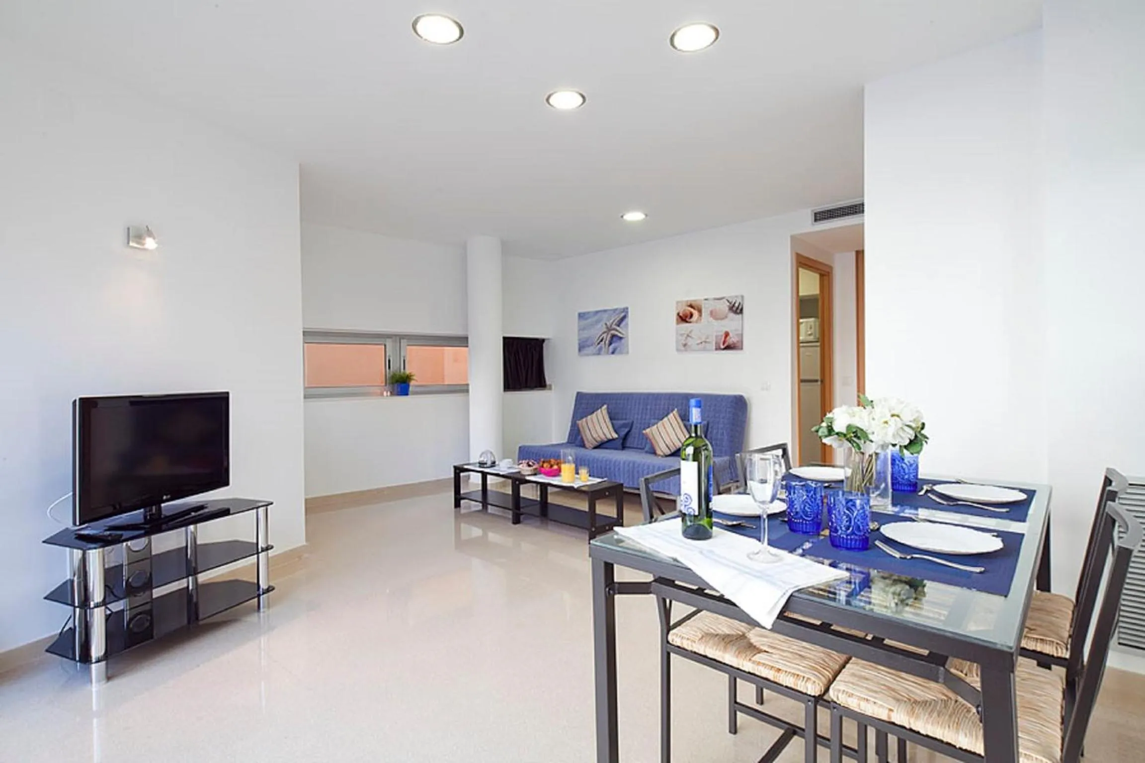 Living room in Charmsuites Nou Rambla