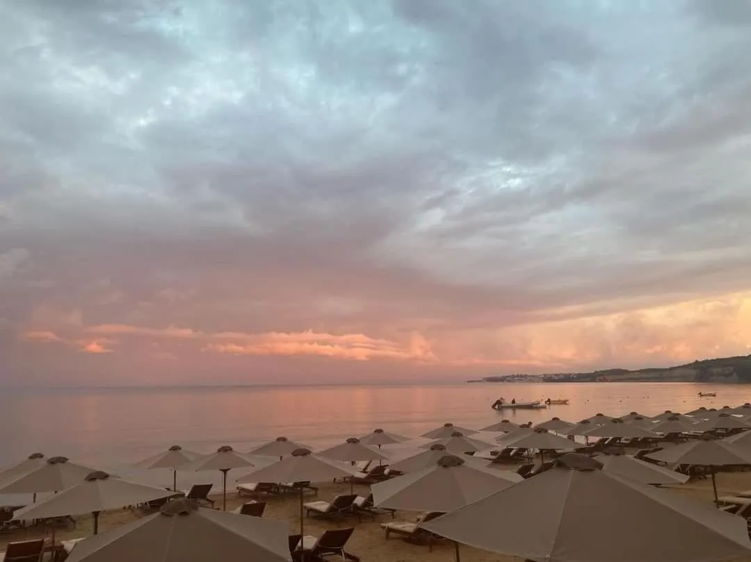 Peroulia Beach Houses