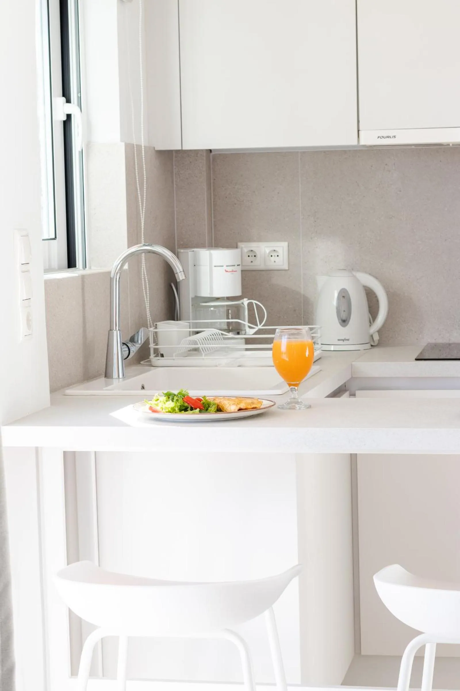 Peroulia Beach Houses