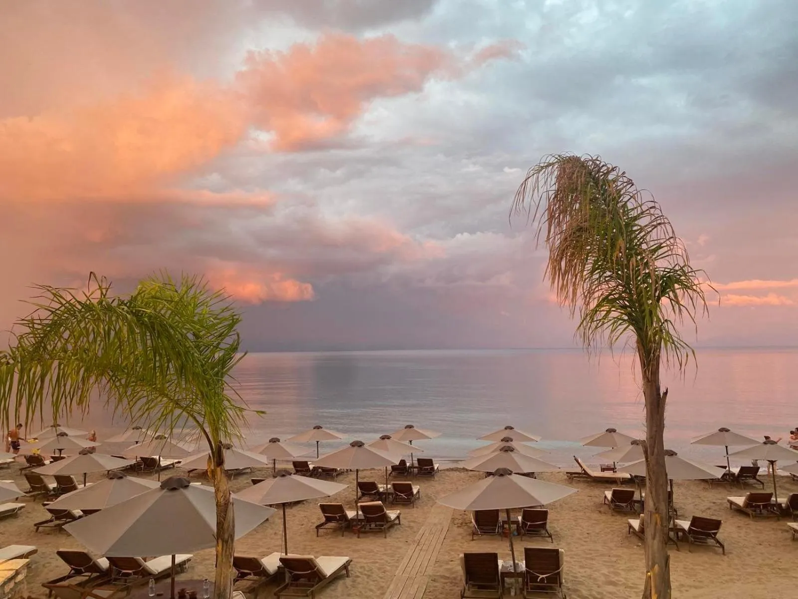 Peroulia Beach Houses