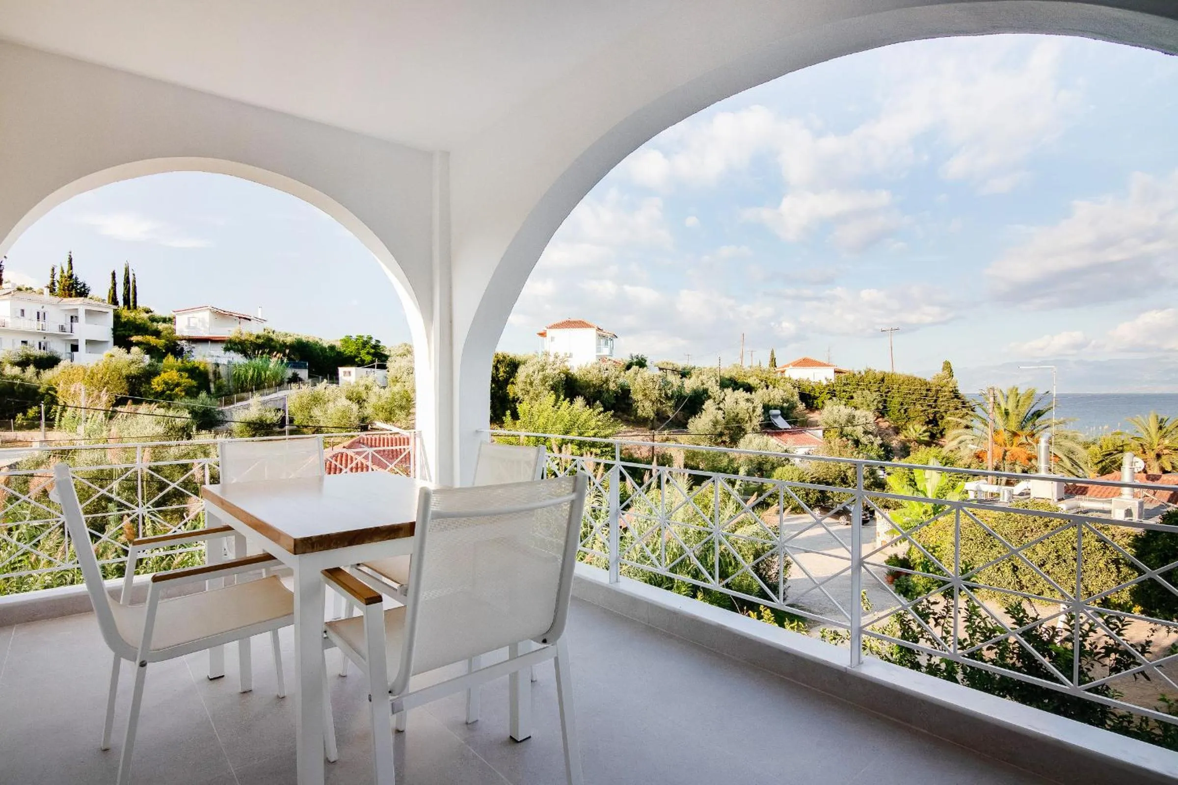 Peroulia Beach Houses