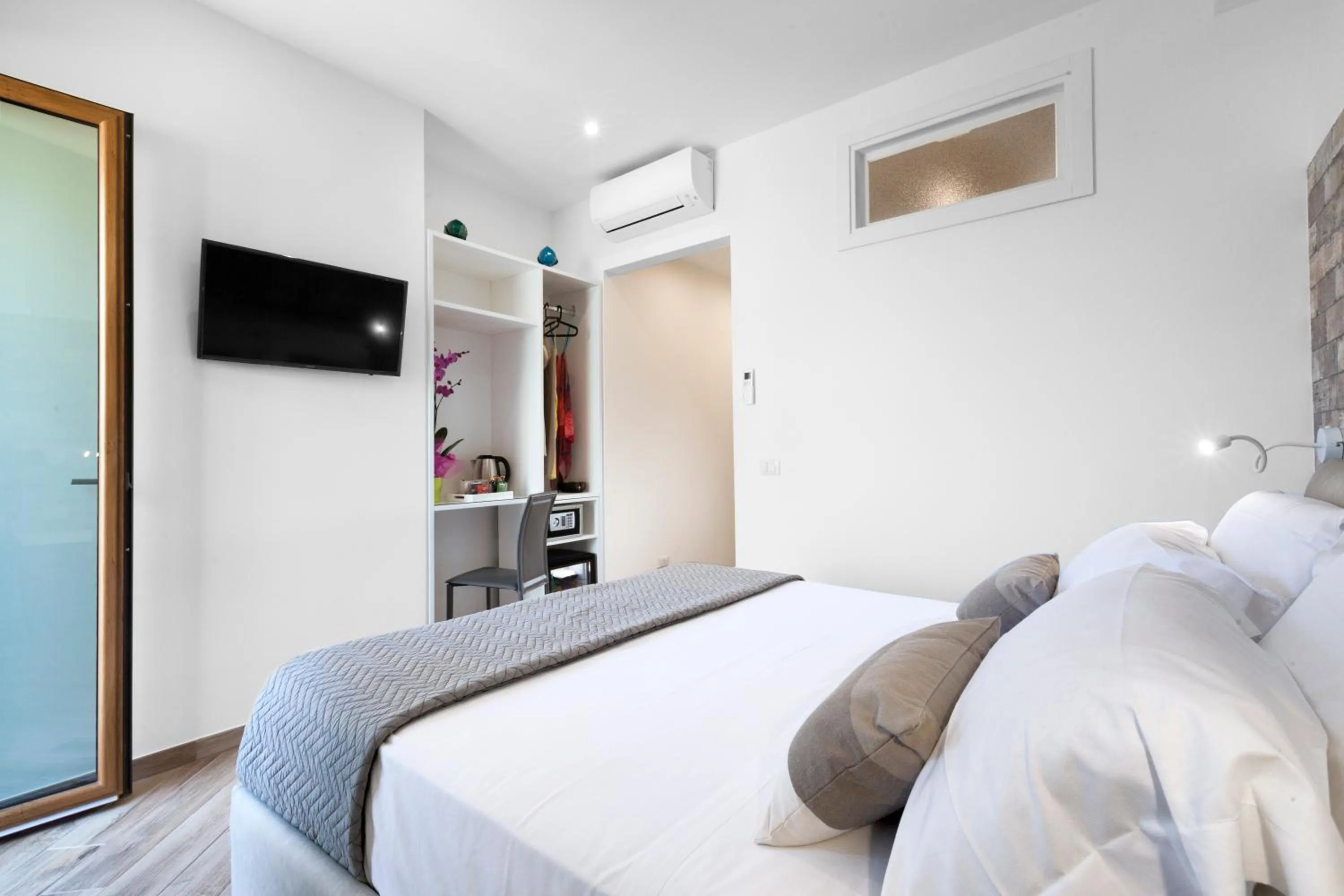 Bedroom, Bed in Viria B&B Sorrento