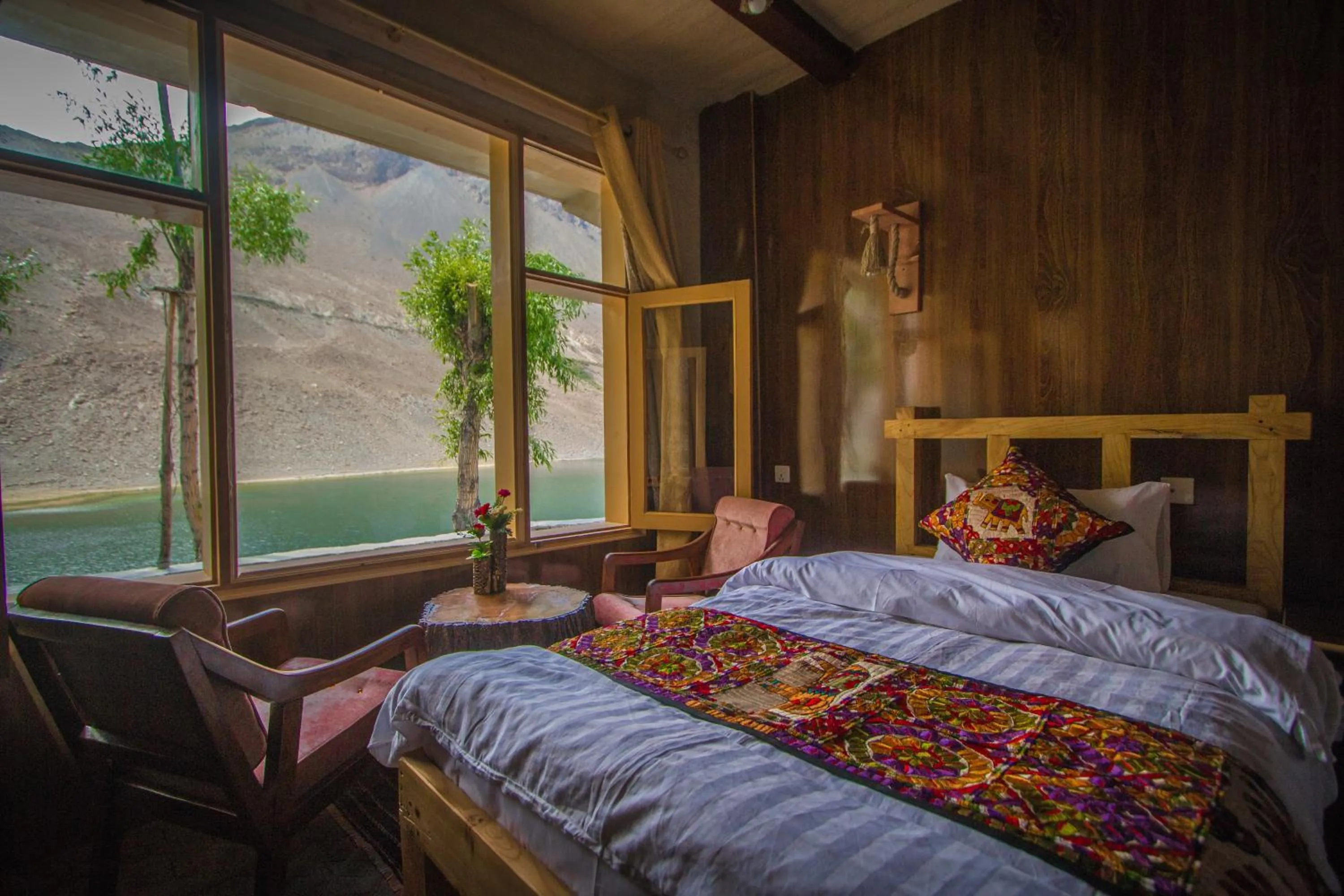 Borith Lake Hotel & Resort