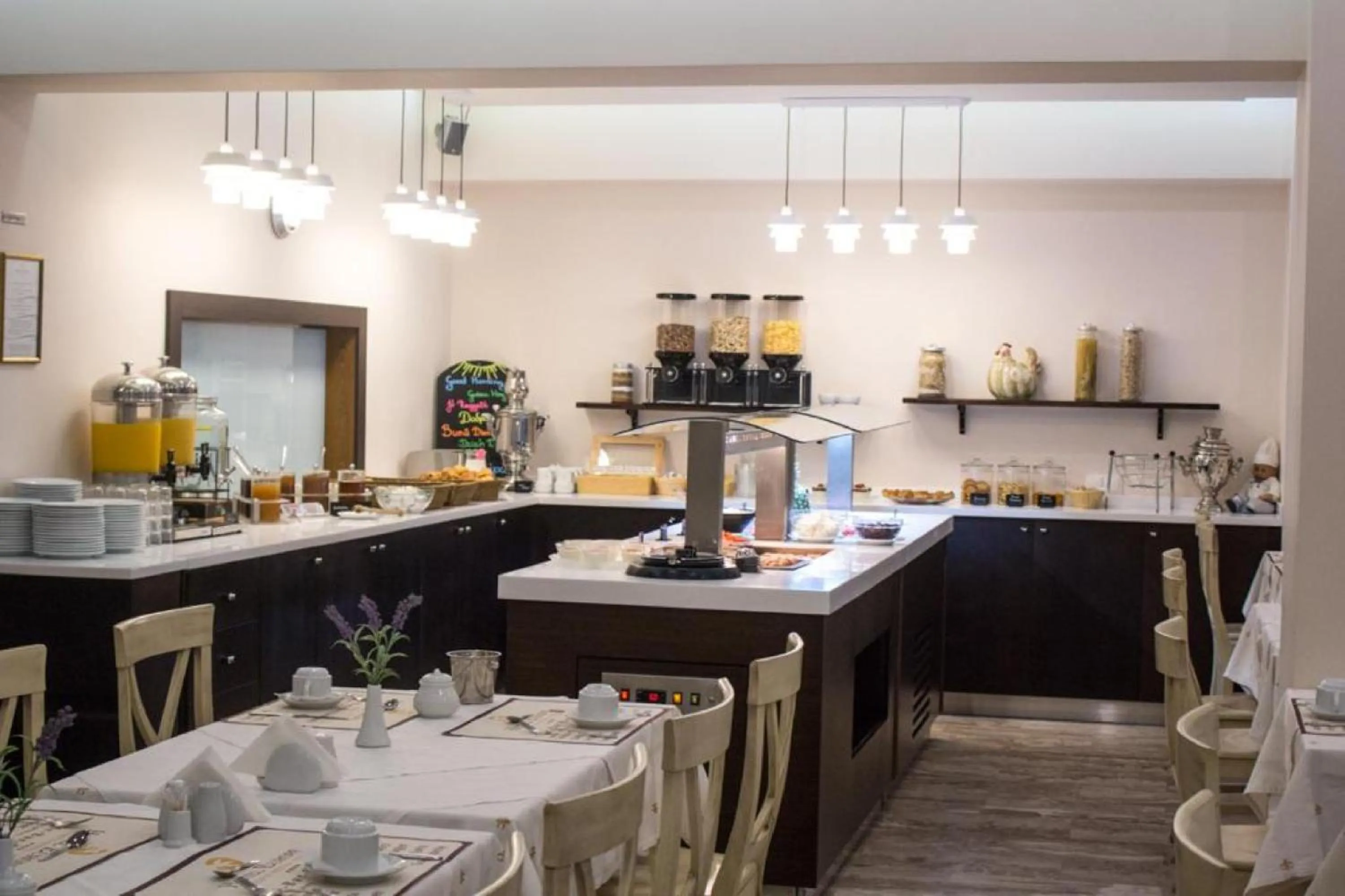 Buffet breakfast in Hotel Europe