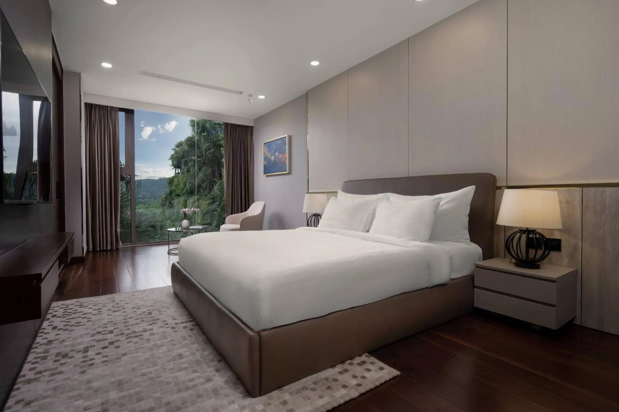 Bedroom, Bed in Flamingo Resort Dai Lai