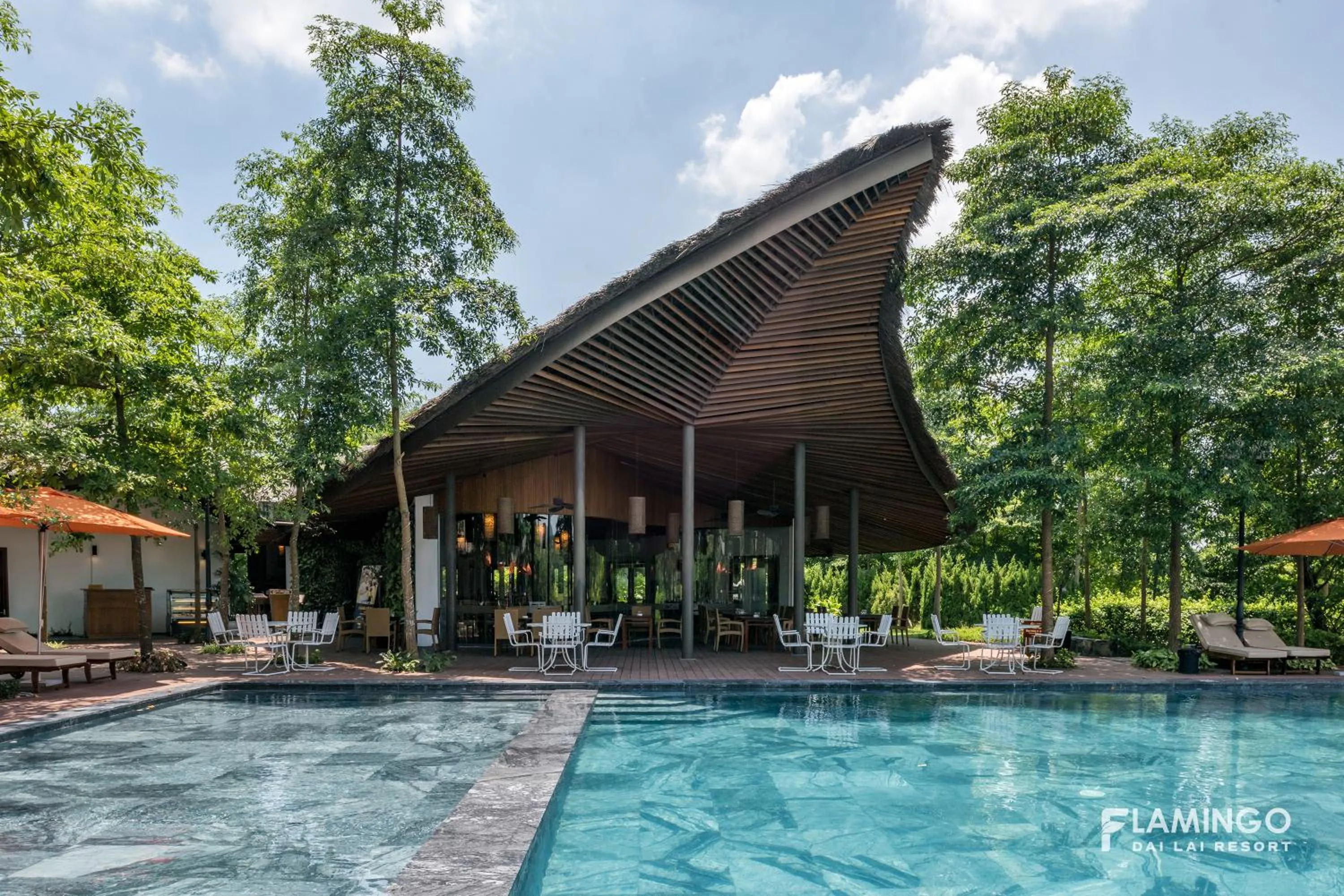 Restaurant/places to eat in Flamingo Resort Dai Lai