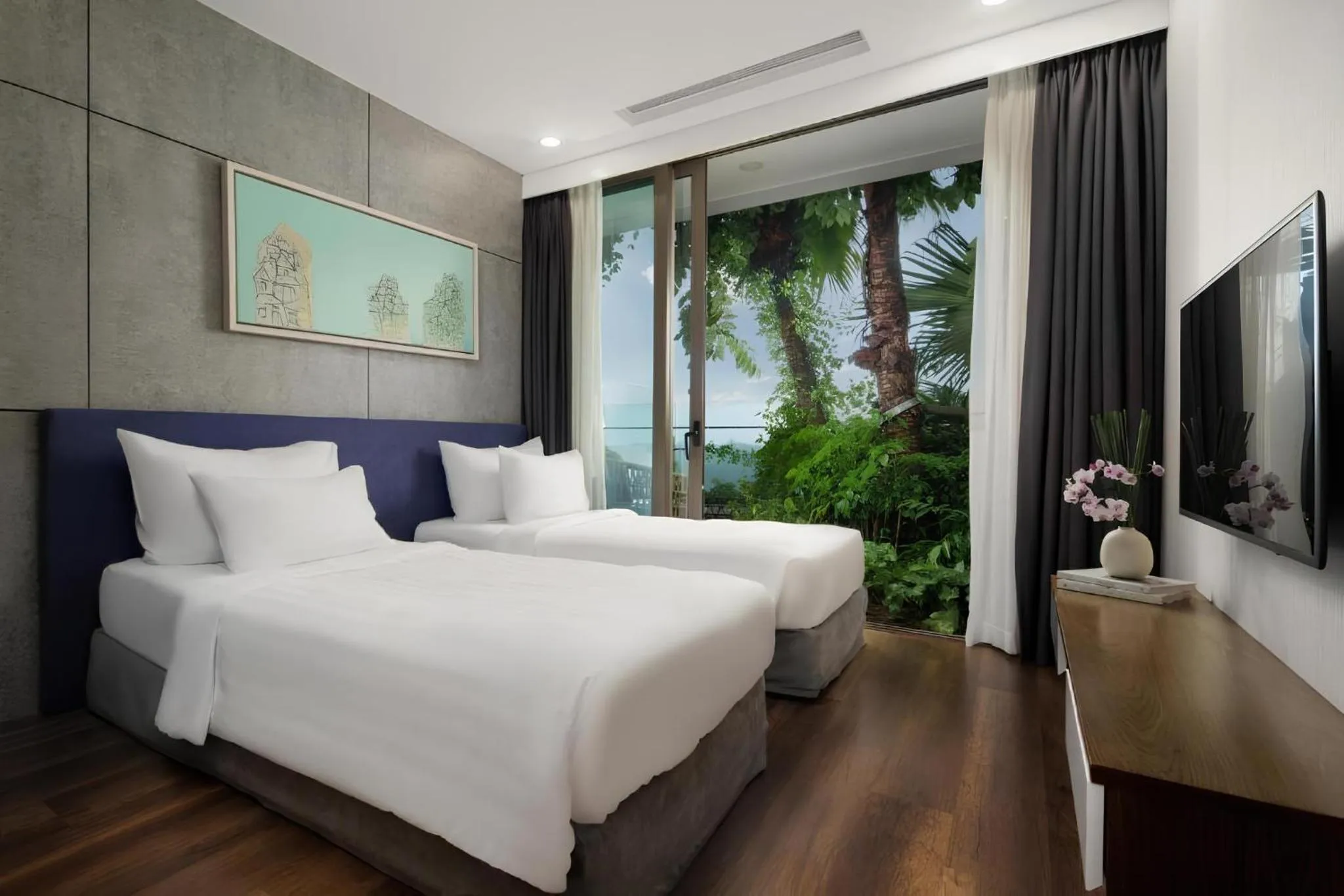 Bedroom, Bed in Flamingo Resort Dai Lai