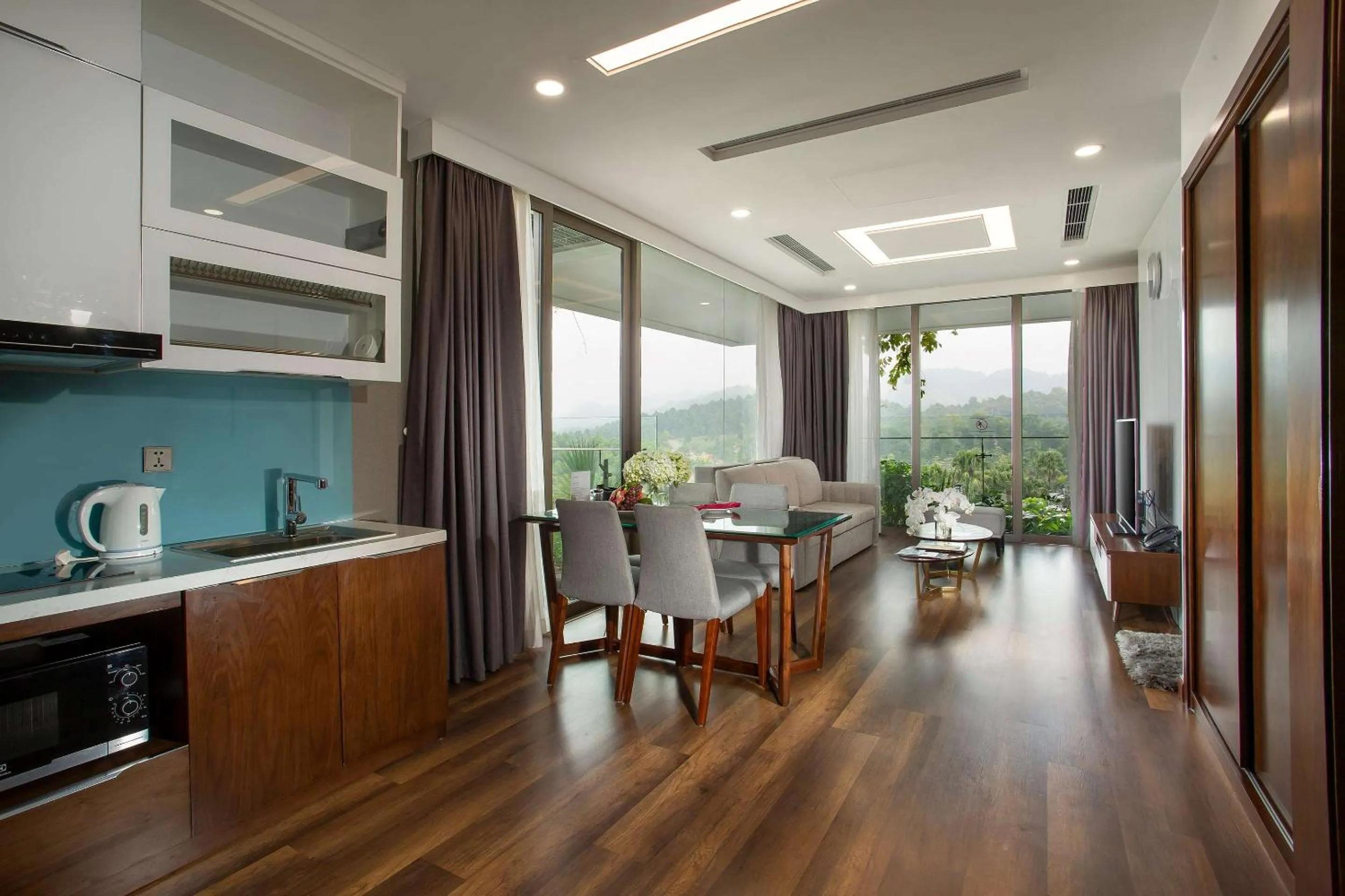 Photo of the whole room in Flamingo Resort Dai Lai