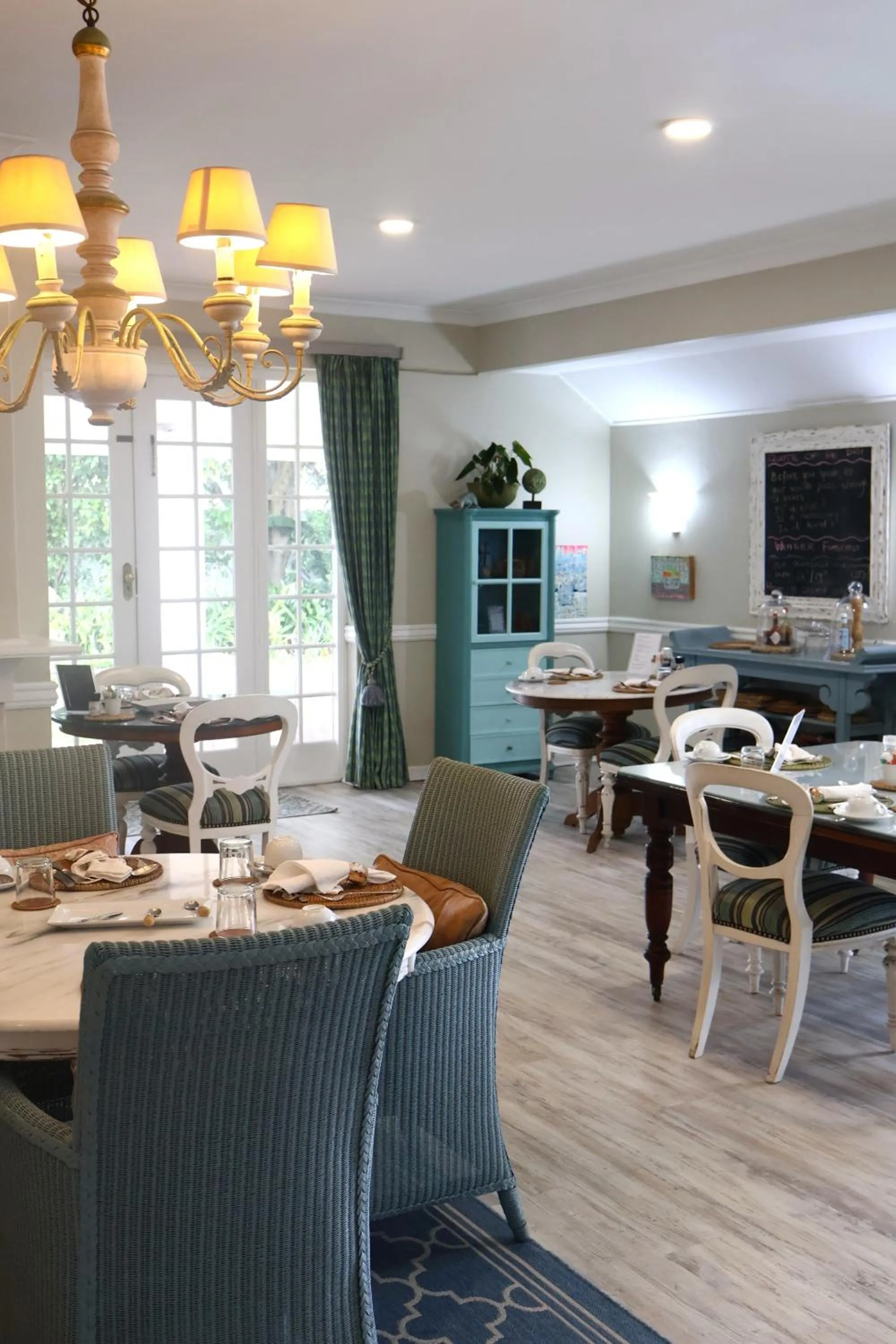 Dining area in Admiralty Beach House