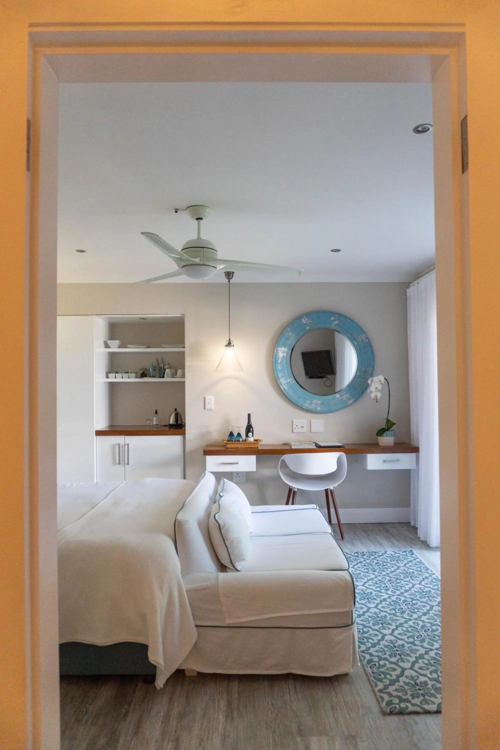 Bed in Admiralty Beach House