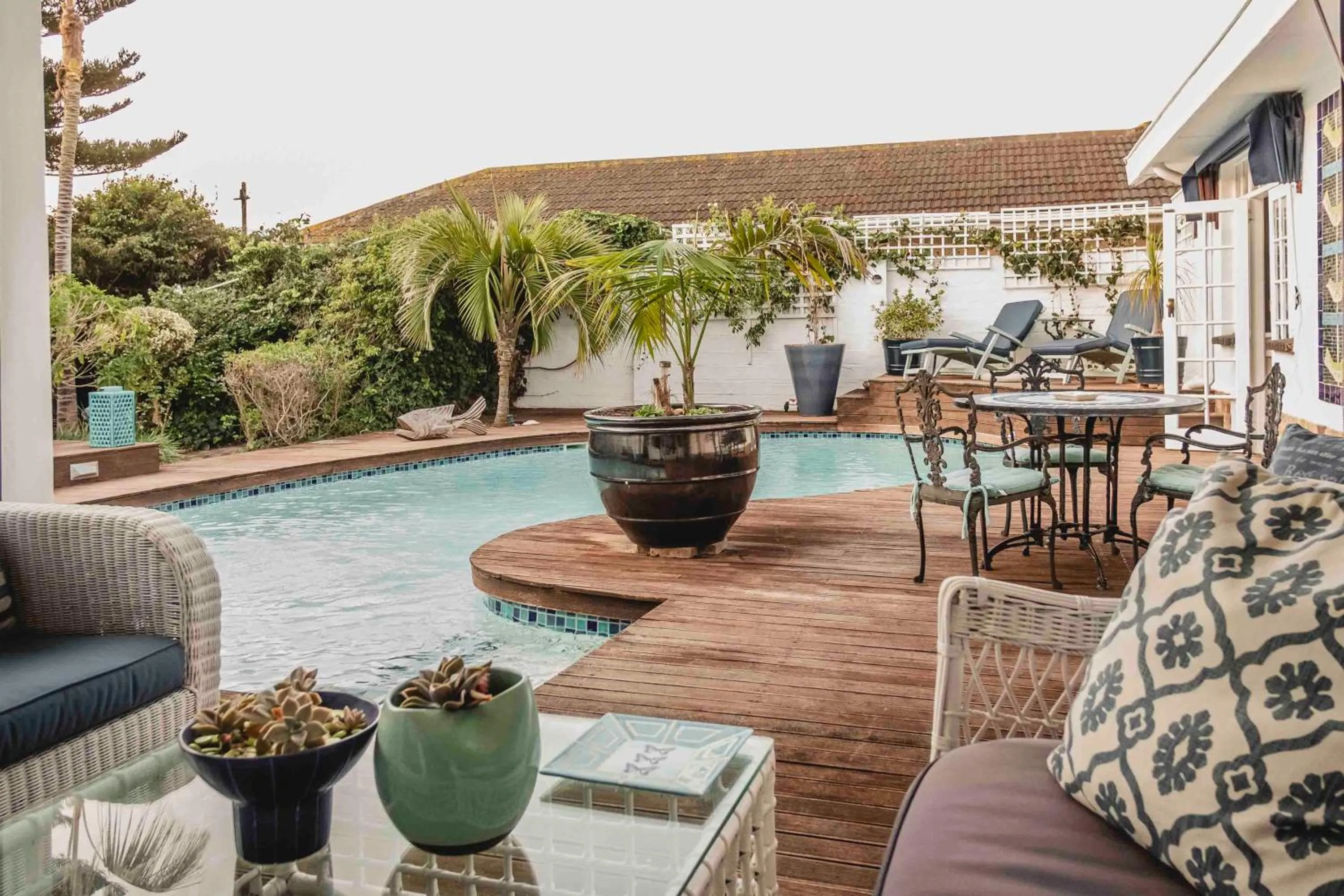 Property building in Admiralty Beach House