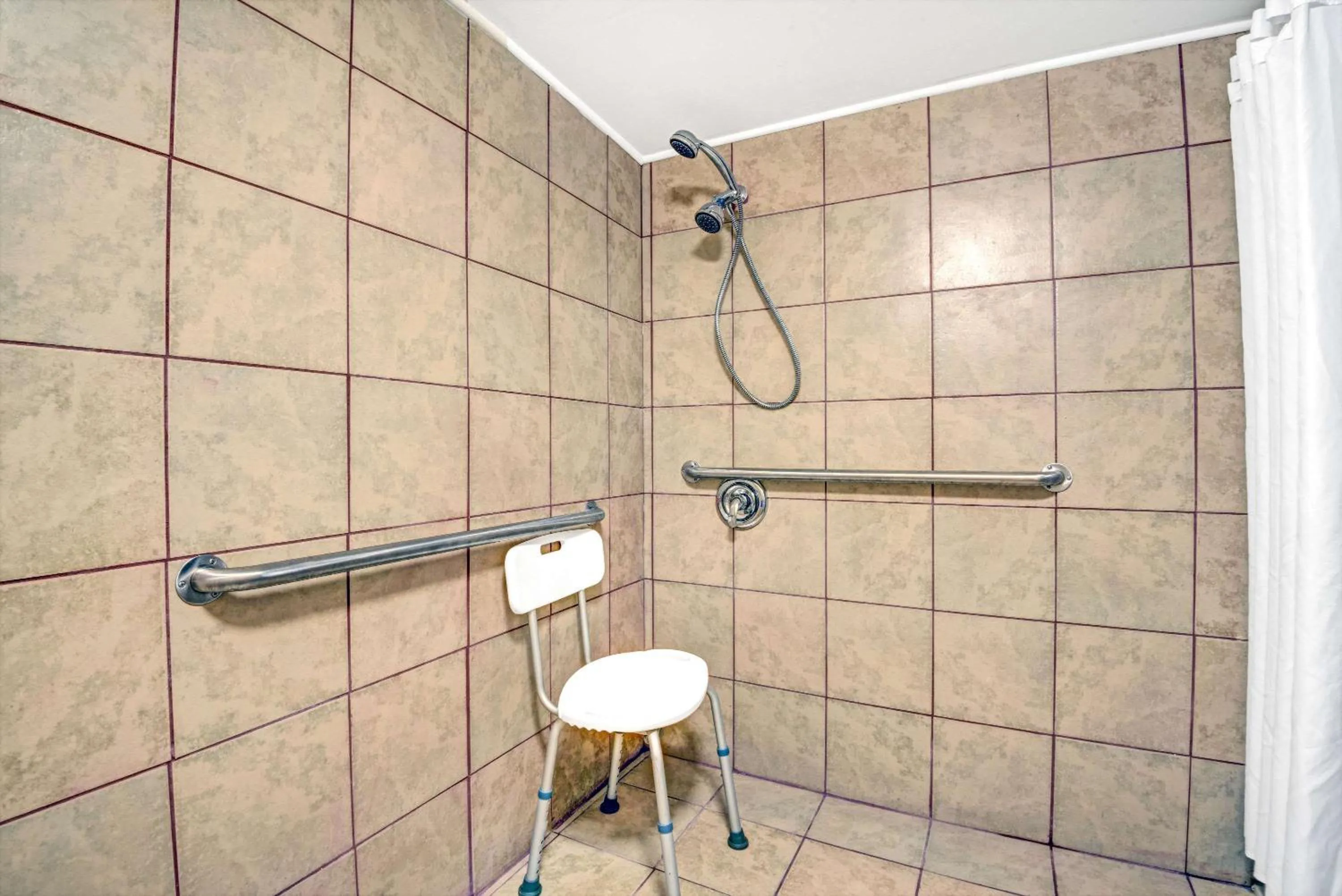 Bathroom in NATION'S INN of Wake County - Raleigh Crabtree