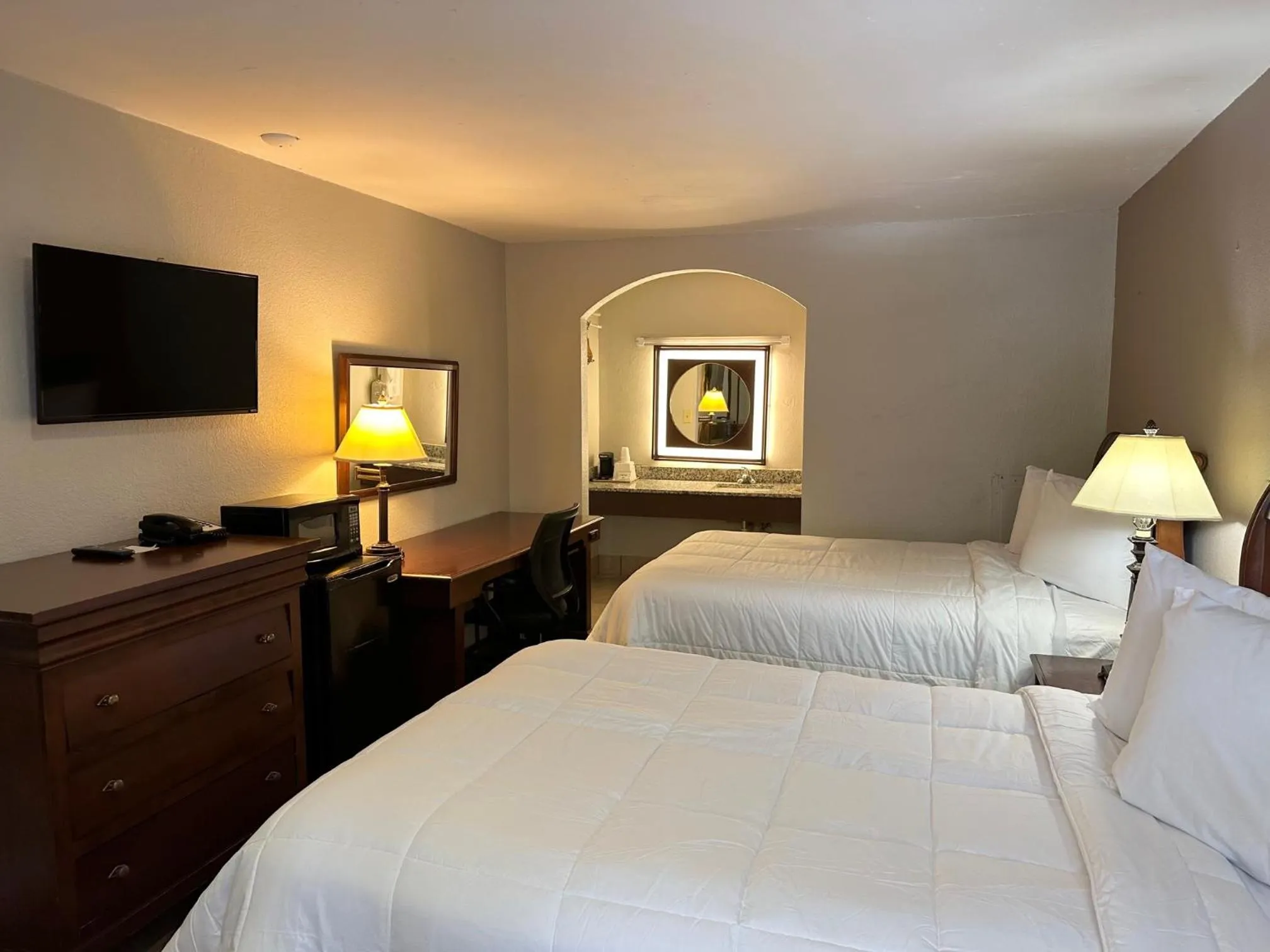 Property building, Bed in NATION'S INN of Wake County - Raleigh Crabtree