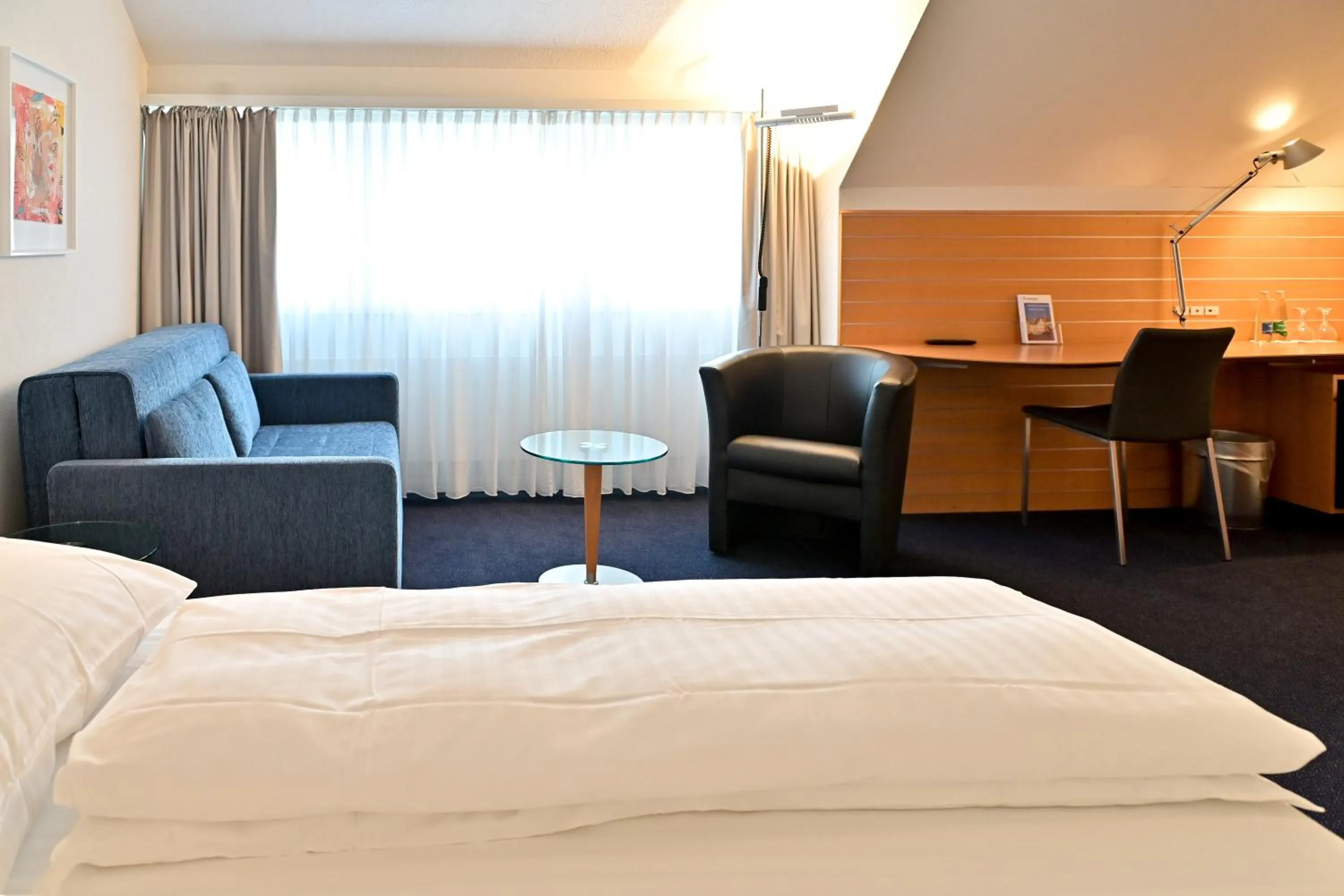 Photo of the whole room, Bed in Hotel Zofingen