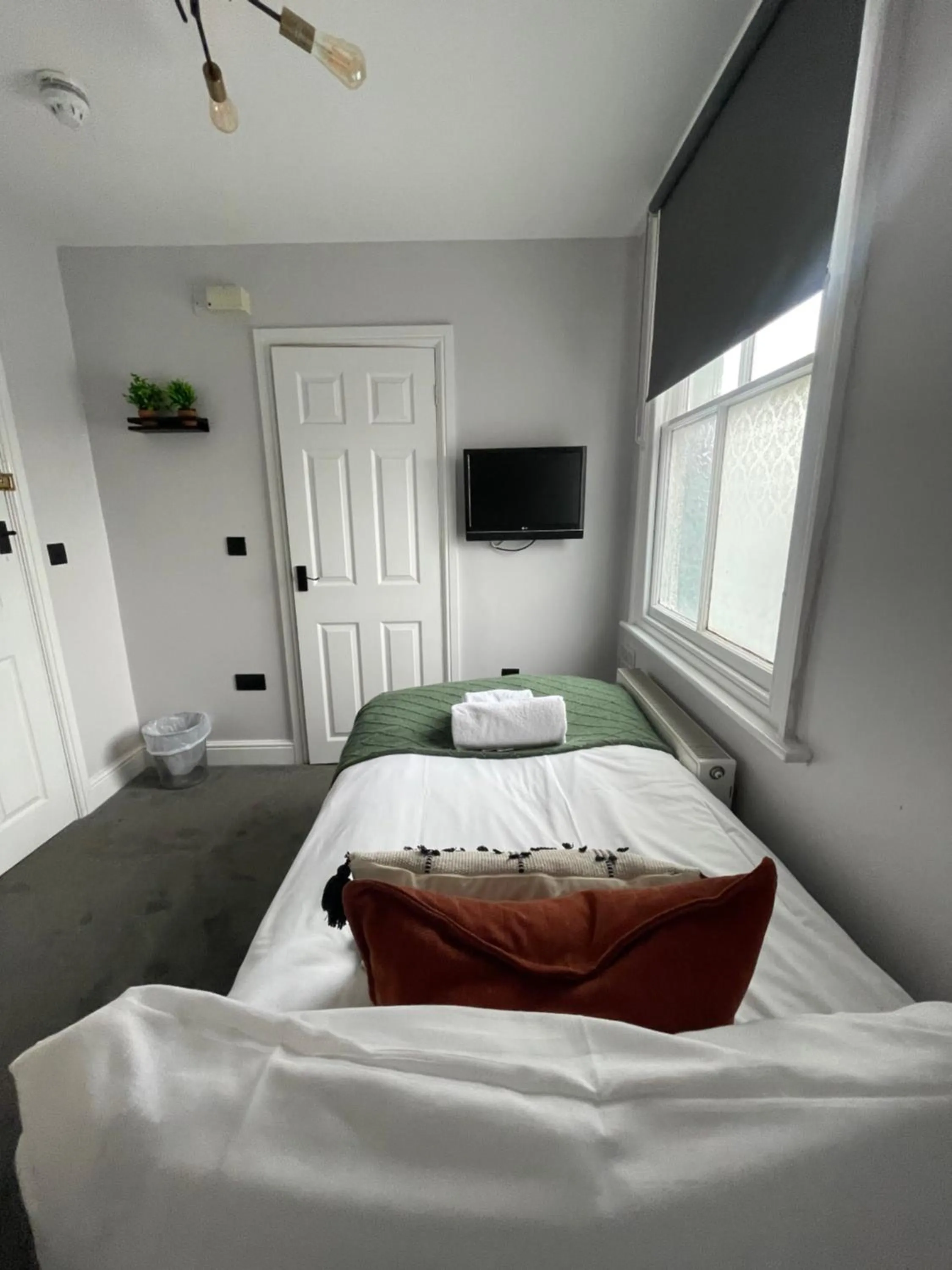 Bed in The Sydney Arms