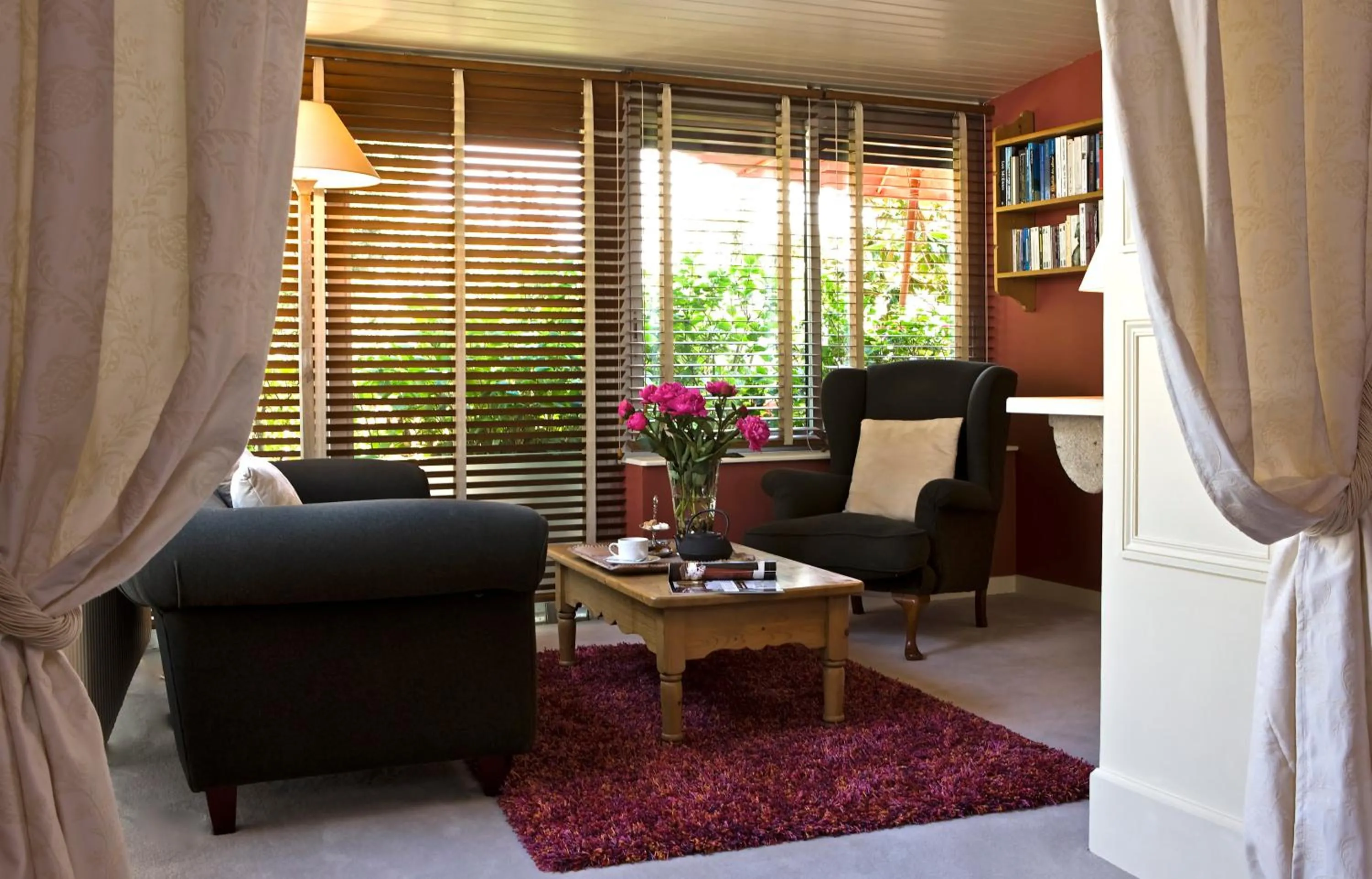 Photo of the whole room in Le Petit Hôtel des Hortensias