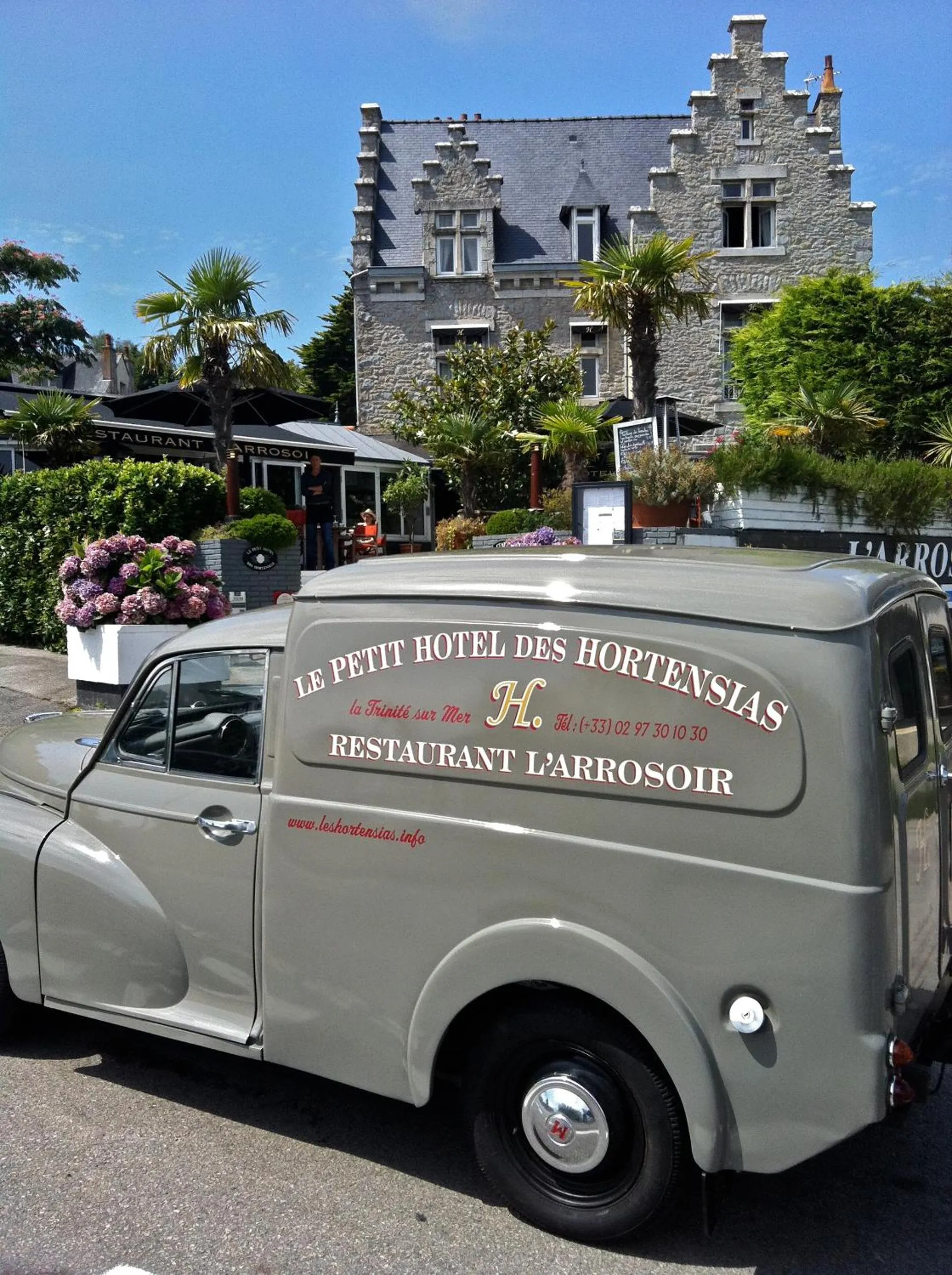 Facade/entrance in Le Petit Hôtel des Hortensias